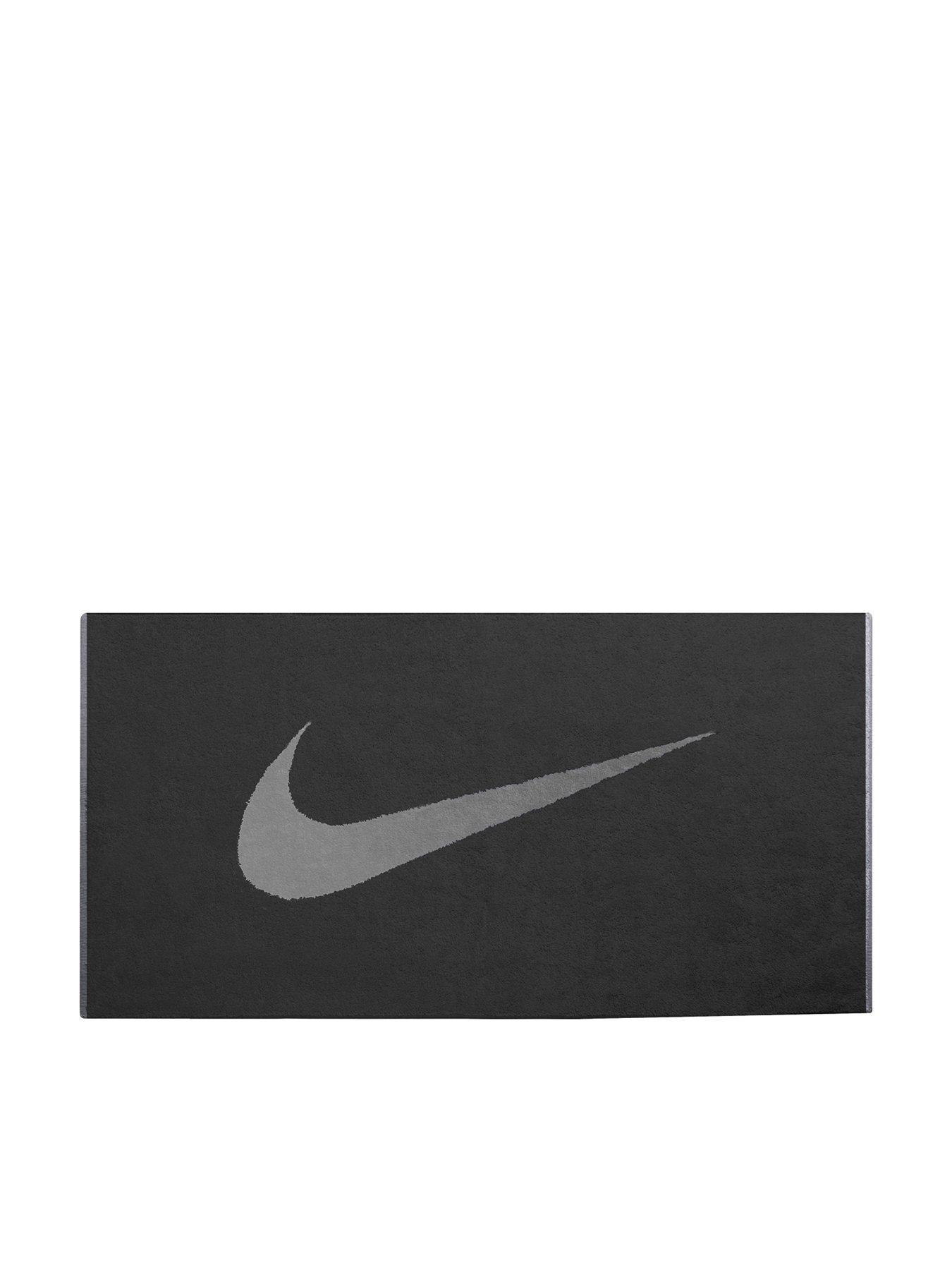Nike Training Medium Towel - Black