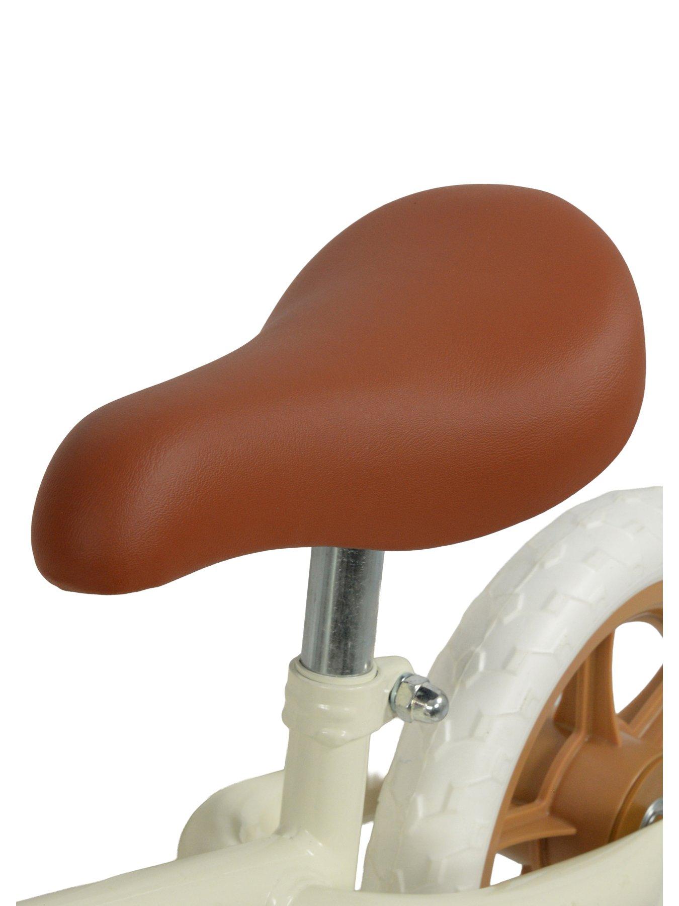 Image 5 of 7 of MoVe Move 10" Balance Bike With Basket And Tassels