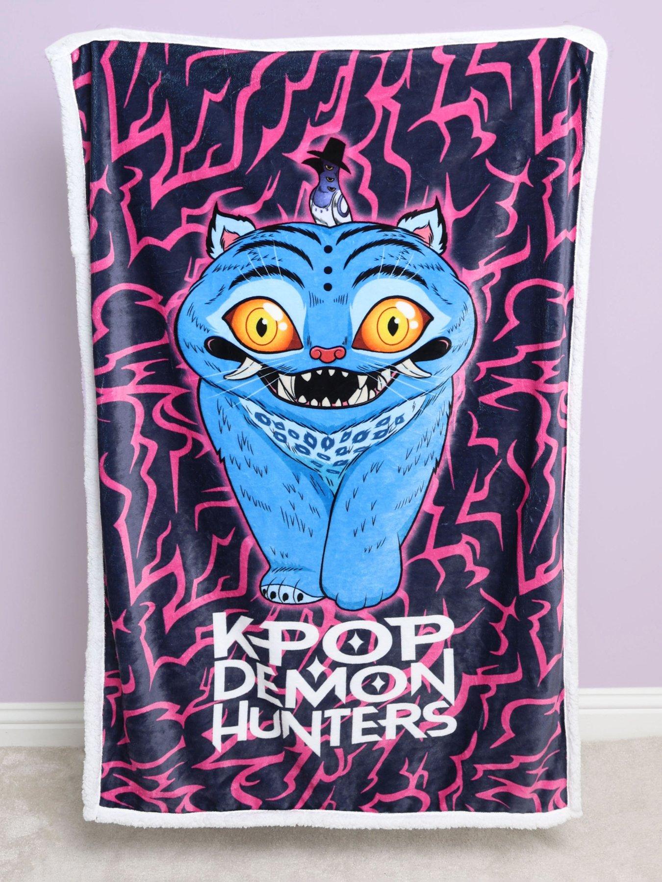 Image 1 of 7 of K-Pop Demon Hunters Derpy Pink Sherpa Back Fleece Blanket