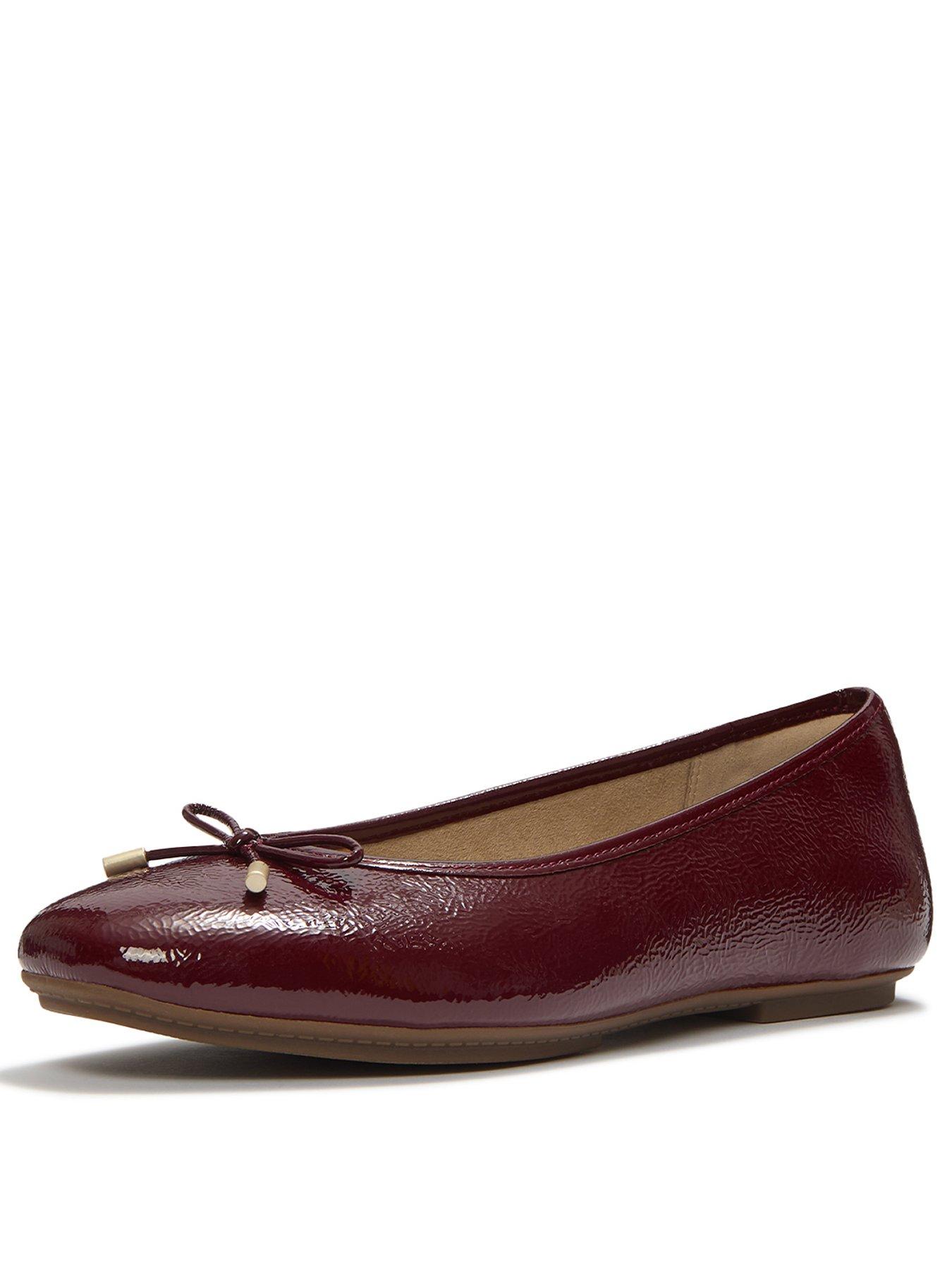 Image 3 of 5 of FitFlop Womens Delicato Bow Textured Patent Leather Ballet Pumps - Red