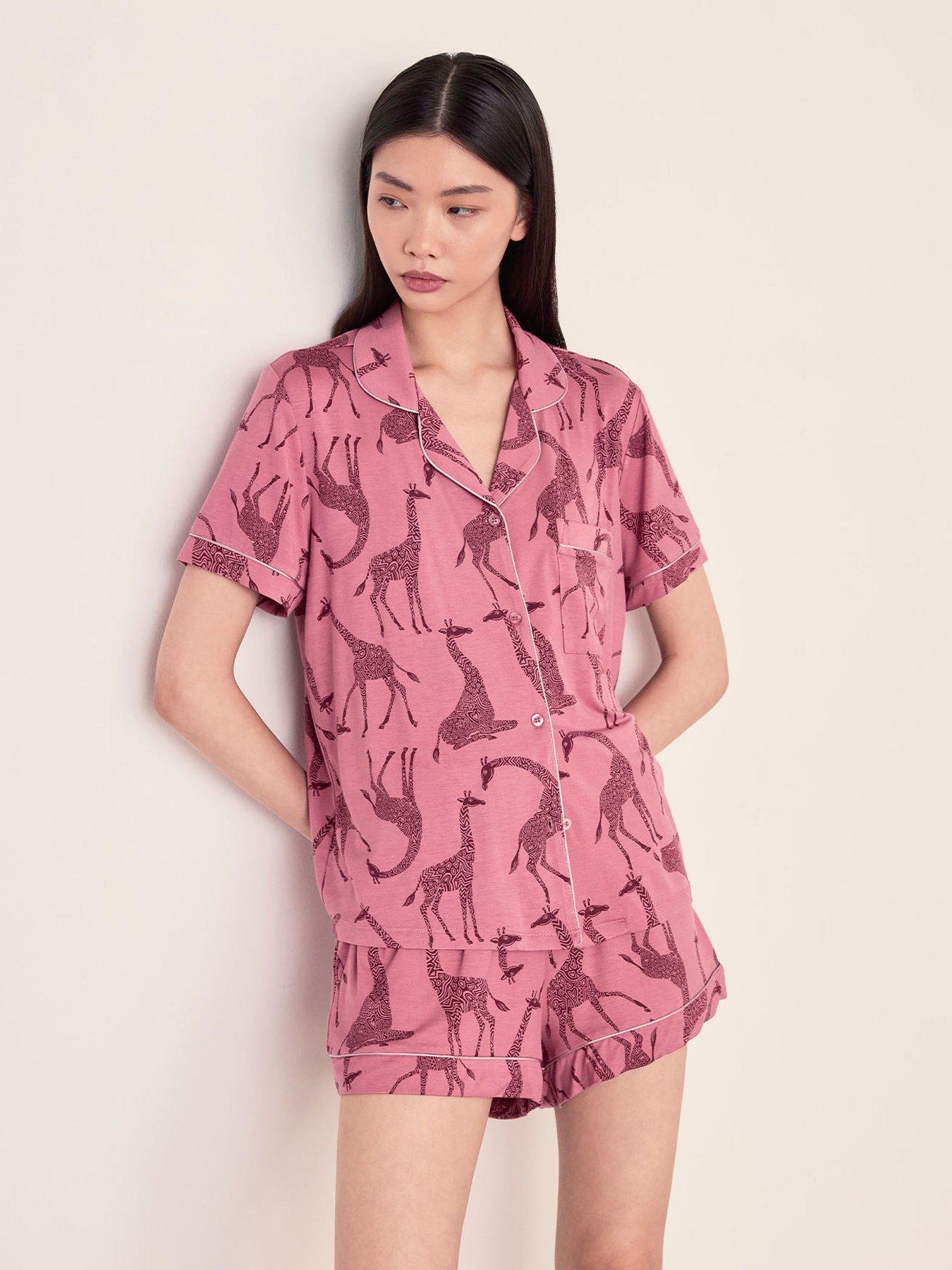 CHELSEA PEERS Modal Tonal Giraffe Print Short Pyjama Set - Pink