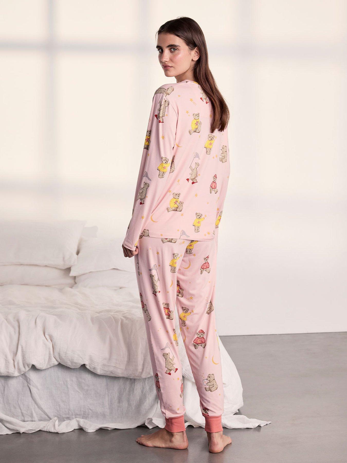 Image 2 of 6 of CHELSEA PEERS Celestial Bear Print Long Pyjama Set - Pink