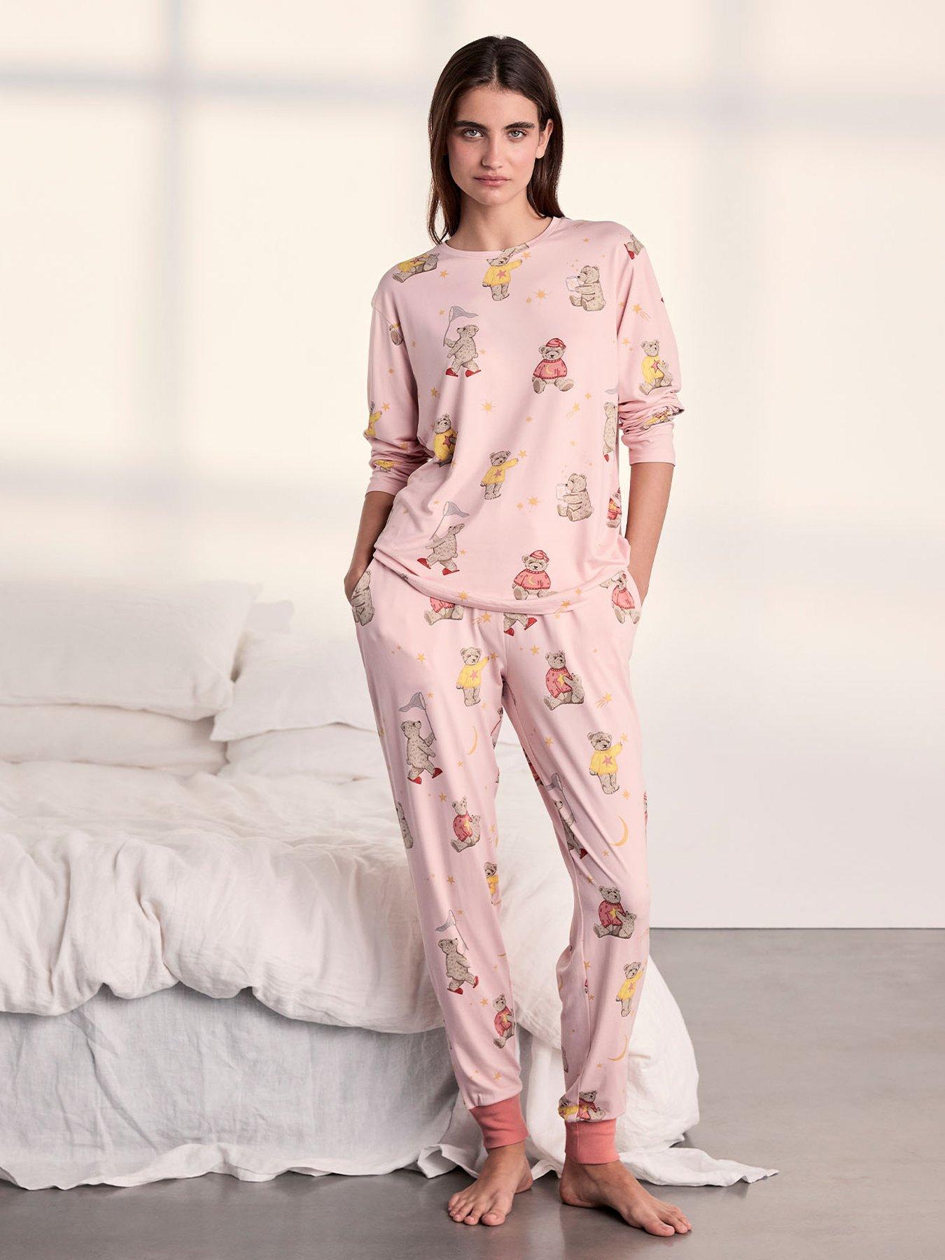 Image 3 of 6 of CHELSEA PEERS Celestial Bear Print Long Pyjama Set - Pink