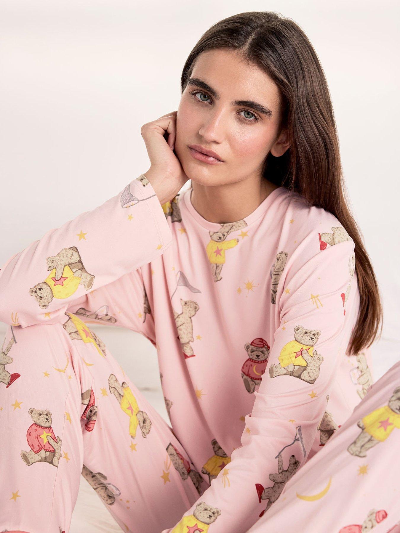 Image 5 of 6 of CHELSEA PEERS Celestial Bear Print Long Pyjama Set - Pink