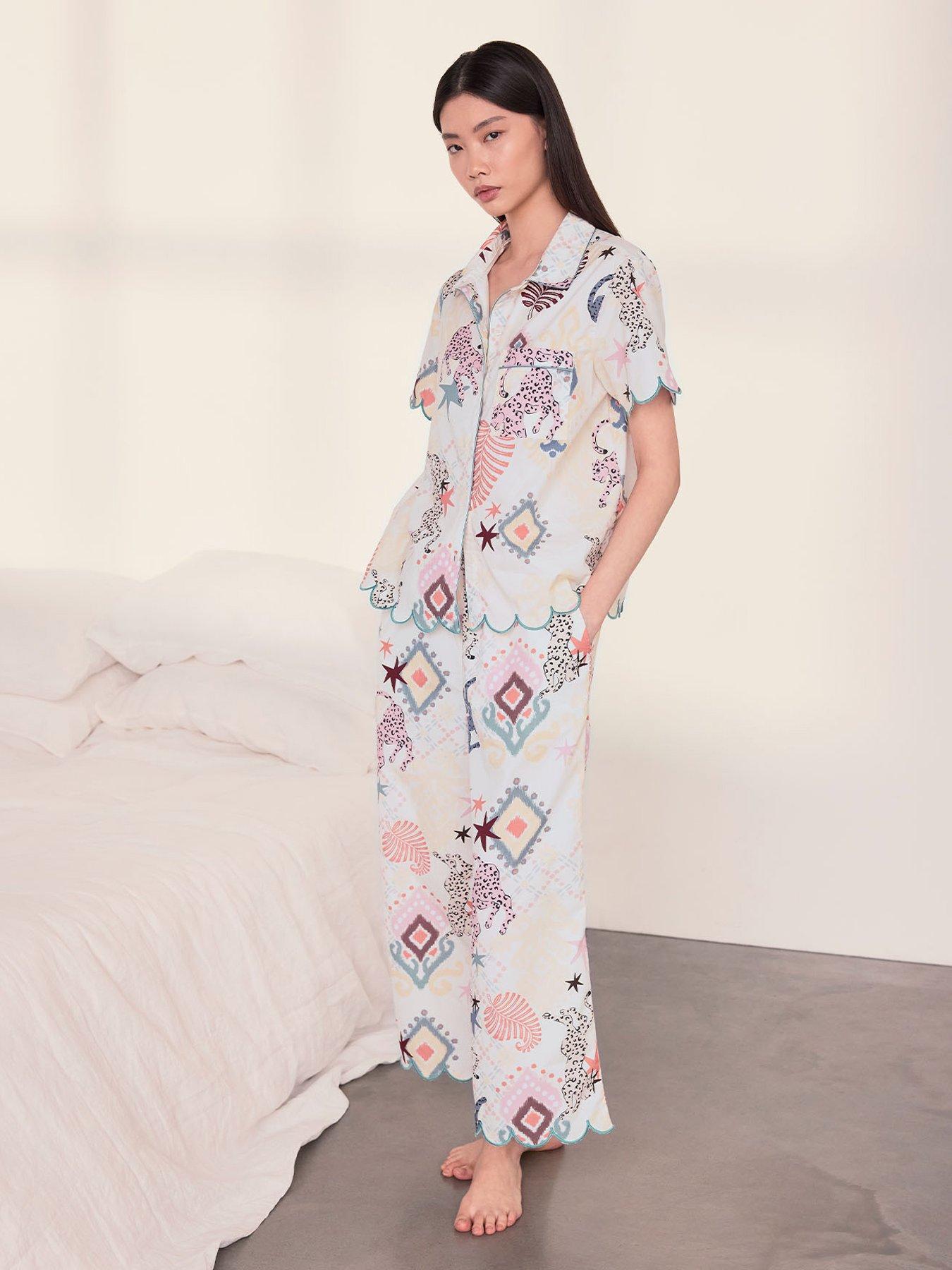 Image 3 of 6 of CHELSEA PEERS Organic Cotton Bohemian Leopard Print Long Pyjama Set - Off White