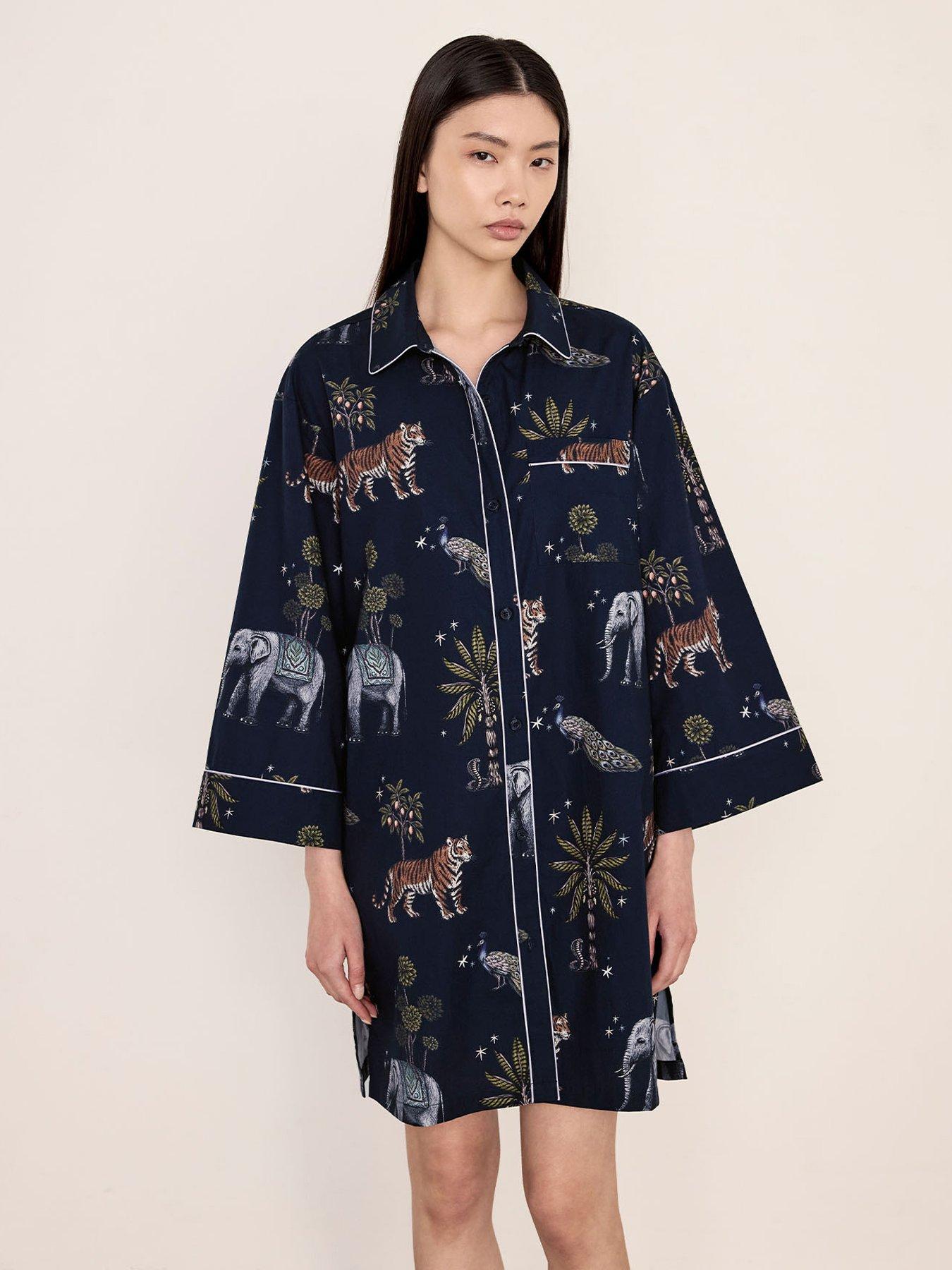 CHELSEA PEERS Organic Cotton Twilight Safari Print Nightshirt - Navy
