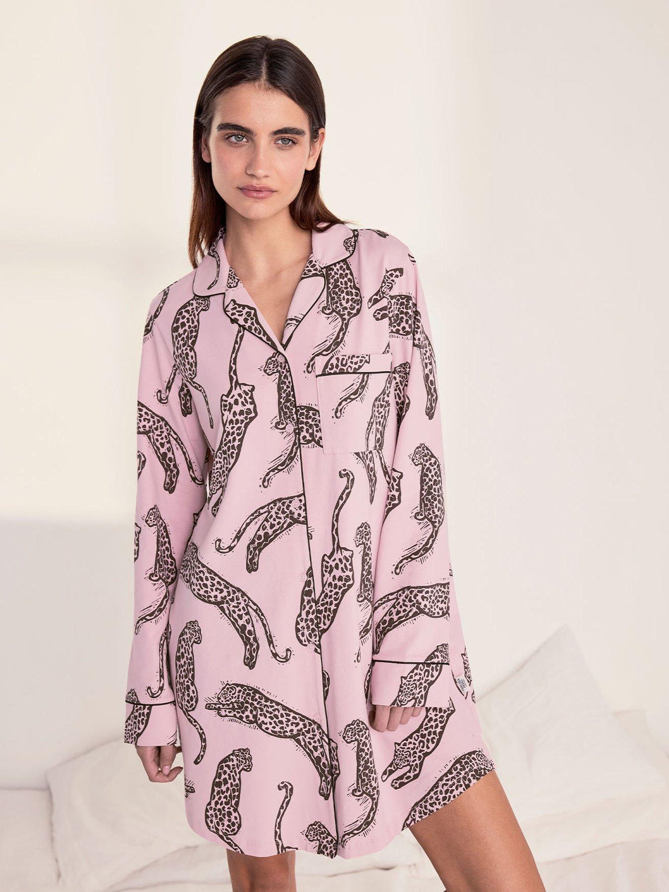 Image 1 of 5 of CHELSEA PEERS Chelsea Peers&nbsp;Cotton Lino Cut Leopard Print Nightshirt - Pink