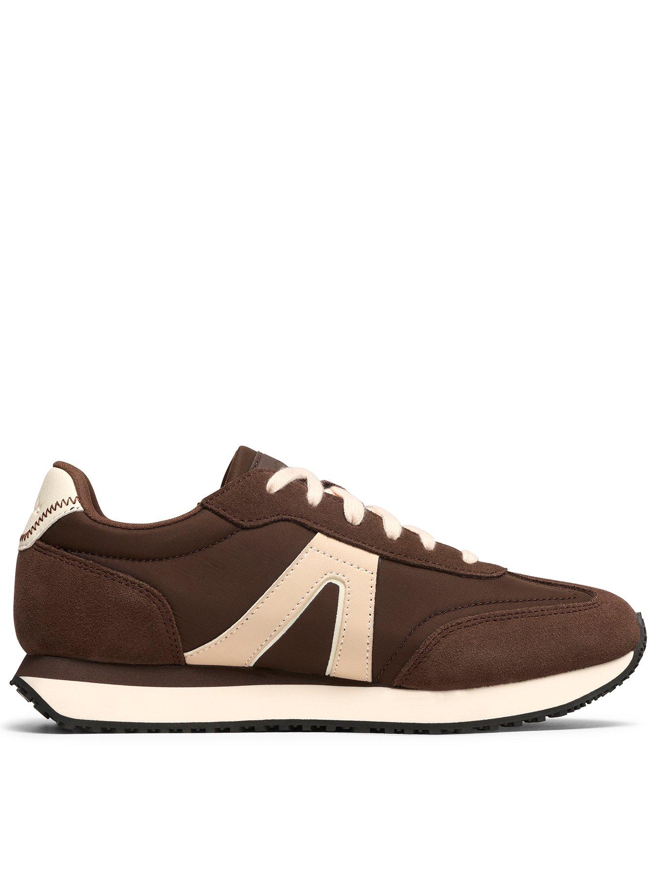 Clarks Calo Run Black Trainer