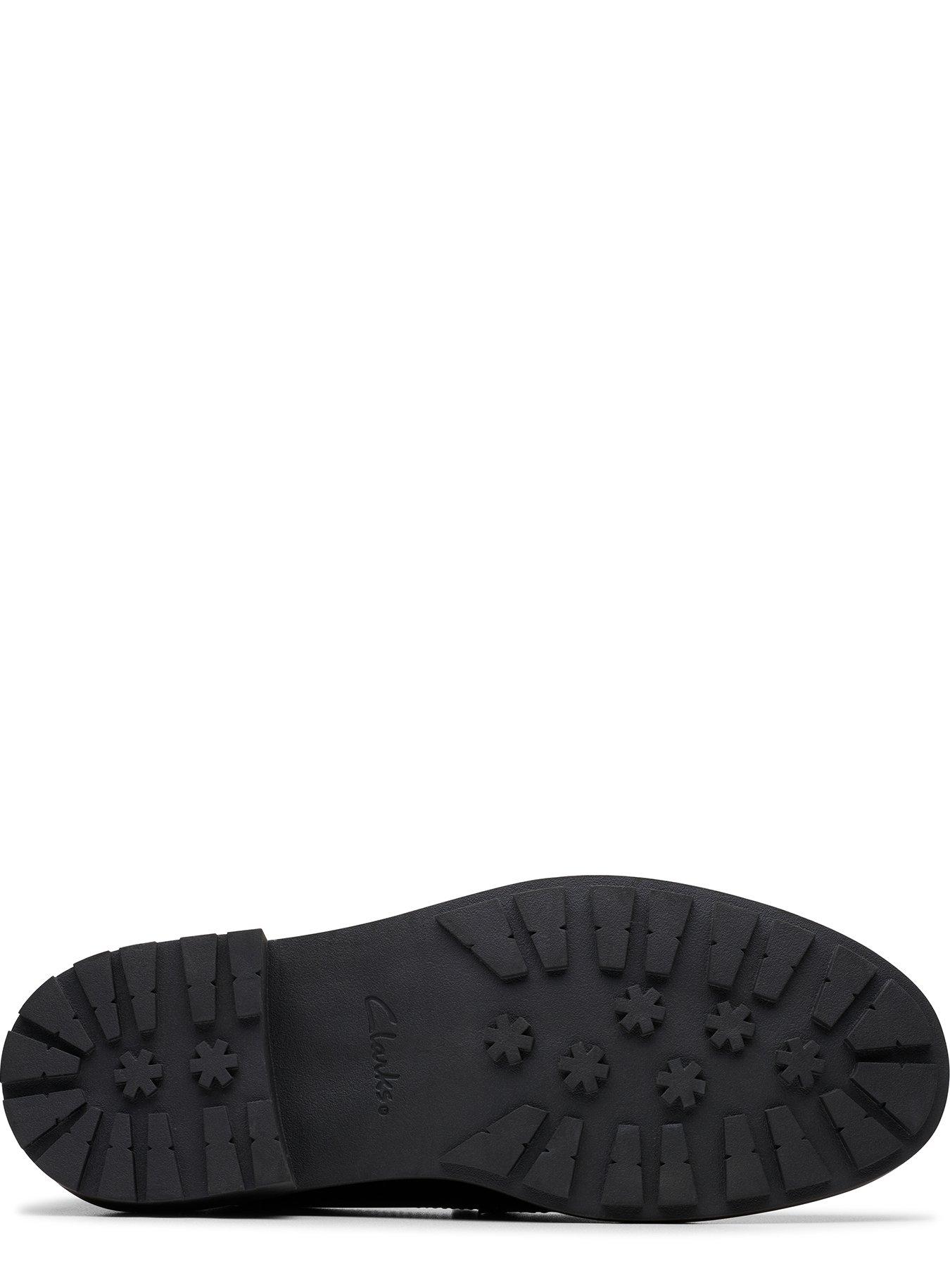 Image 5 of 6 of Clarks Wide Fit Orinoco3 Edge Black Leather Loafer