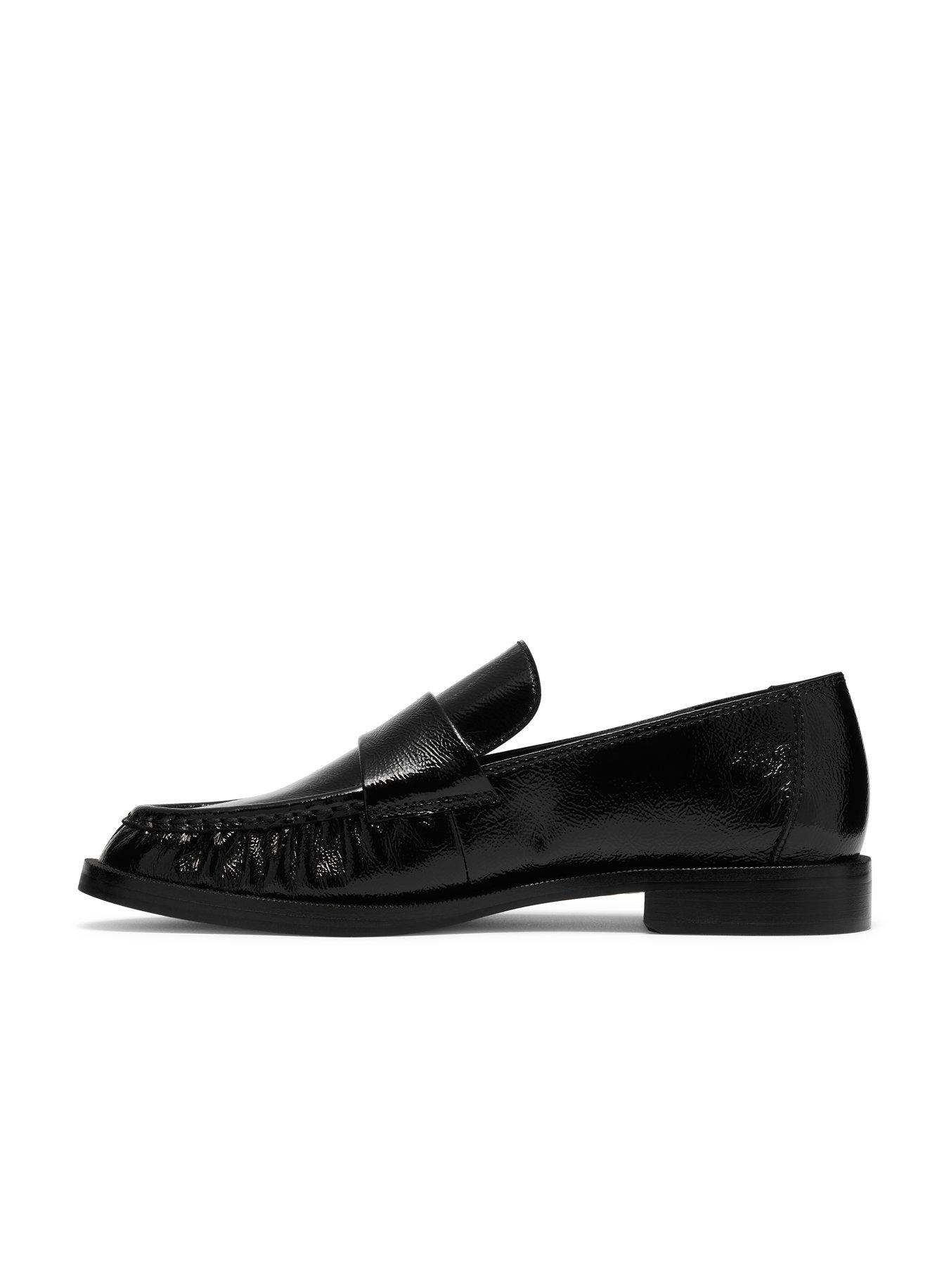 Image 6 of 6 of Clarks Straven2 Step Loafter - Black Patent