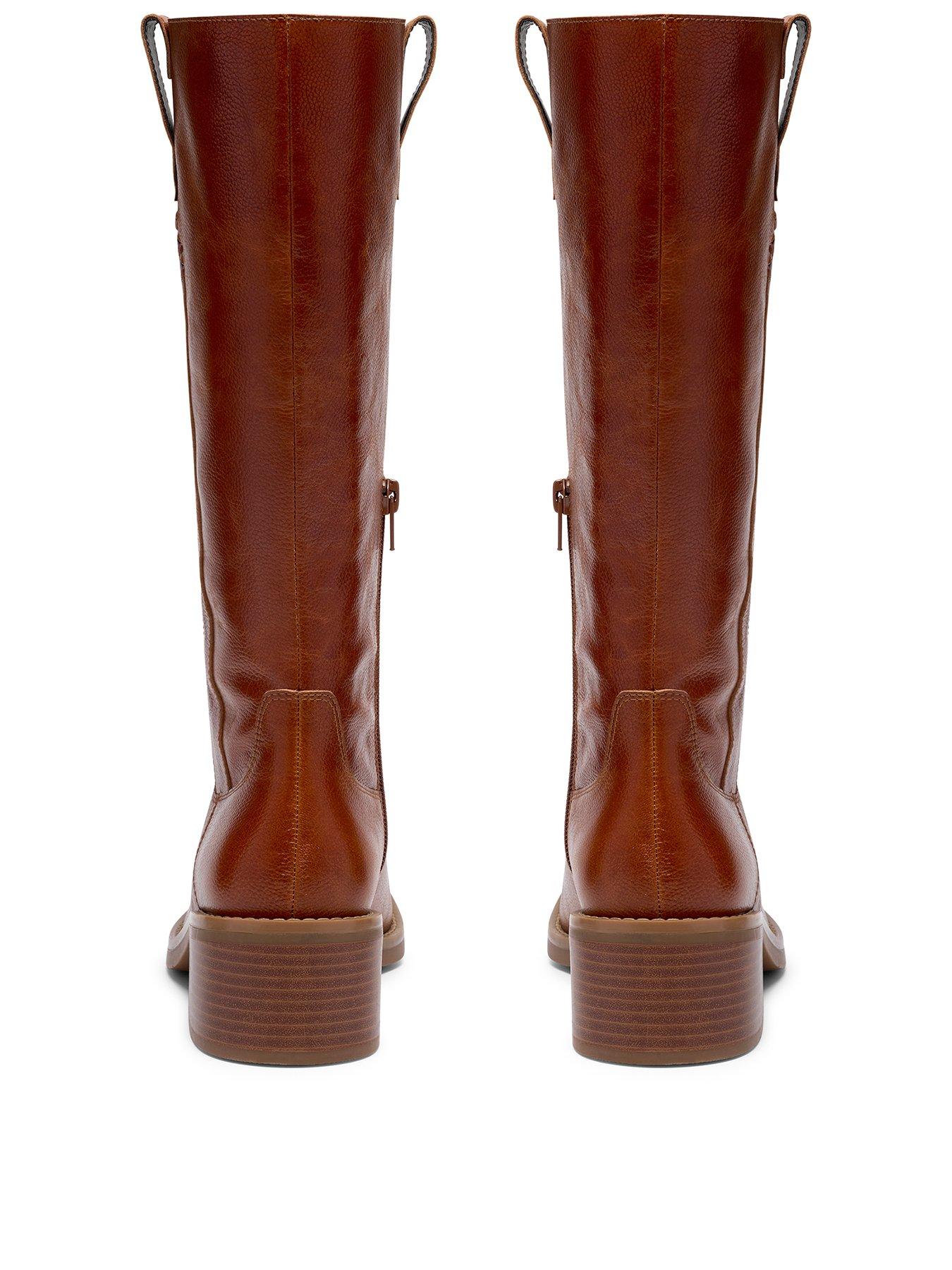 Image 3 of 6 of Clarks Digby Ranch Leather Premium Boot - Brown