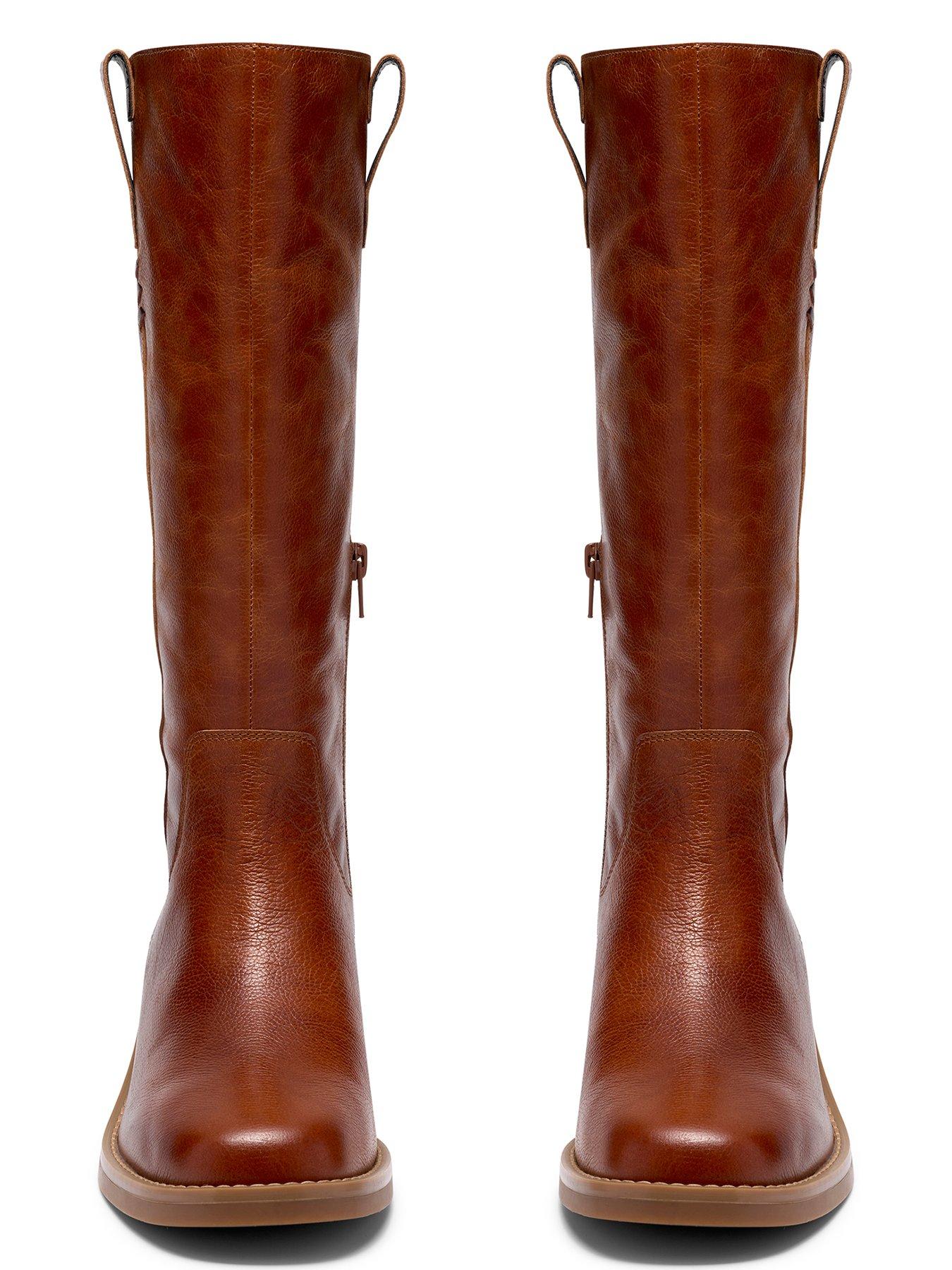 Image 4 of 6 of Clarks Digby Ranch Leather Premium Boot - Brown