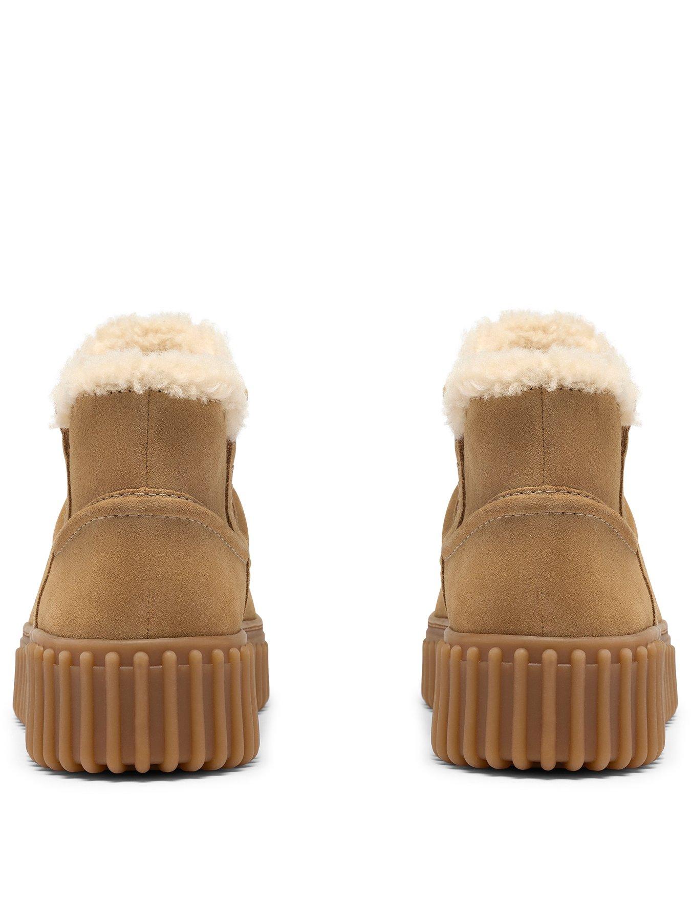 Image 3 of 6 of Clarks Sand Fur Lines Torhill Warm Boot