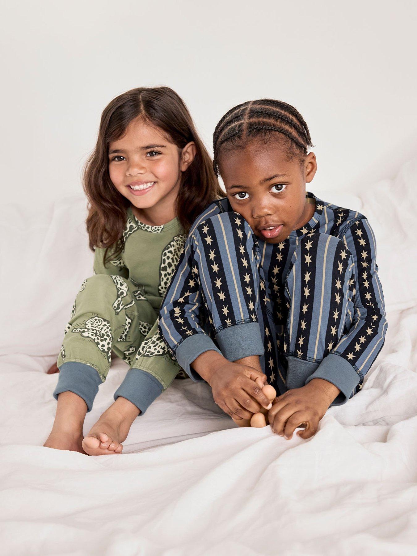 CHELSEA PEERS Unisex Kids 2 Pack Star Stripe/Leopard Print Long Pyjama Set - Multi