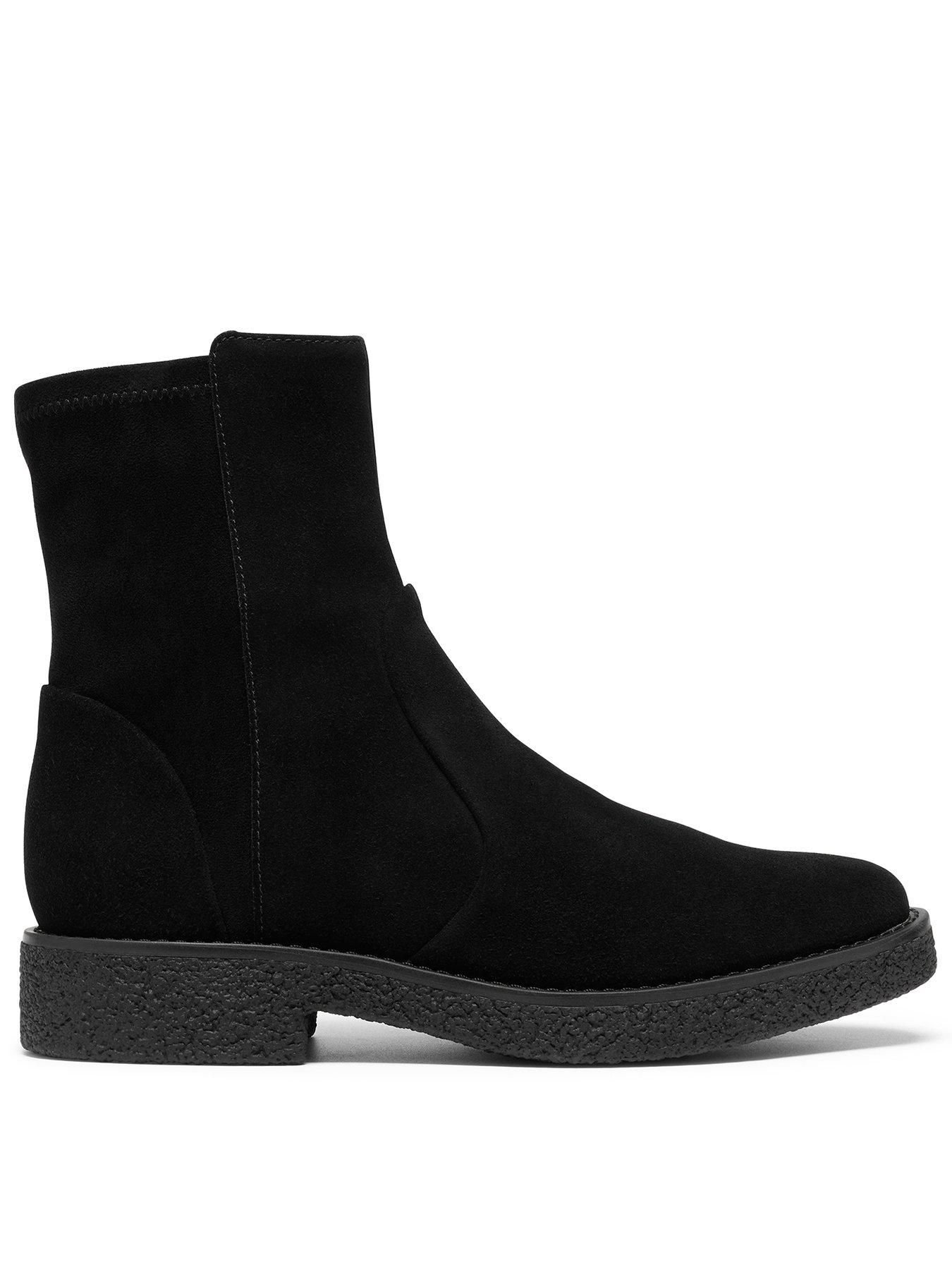 Clarks Nella Bay Black Boot