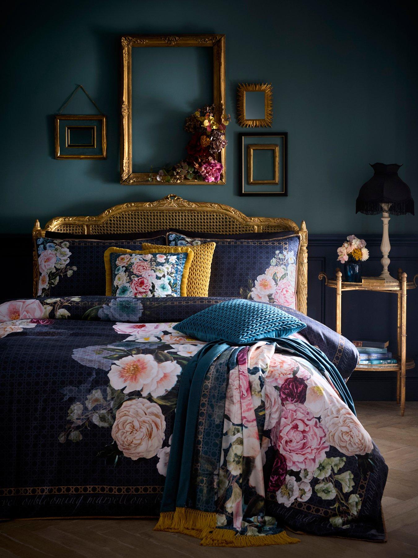 Image 4 of 6 of Laurence Llewelyn-Bowen Bouquet List Throw In Blue