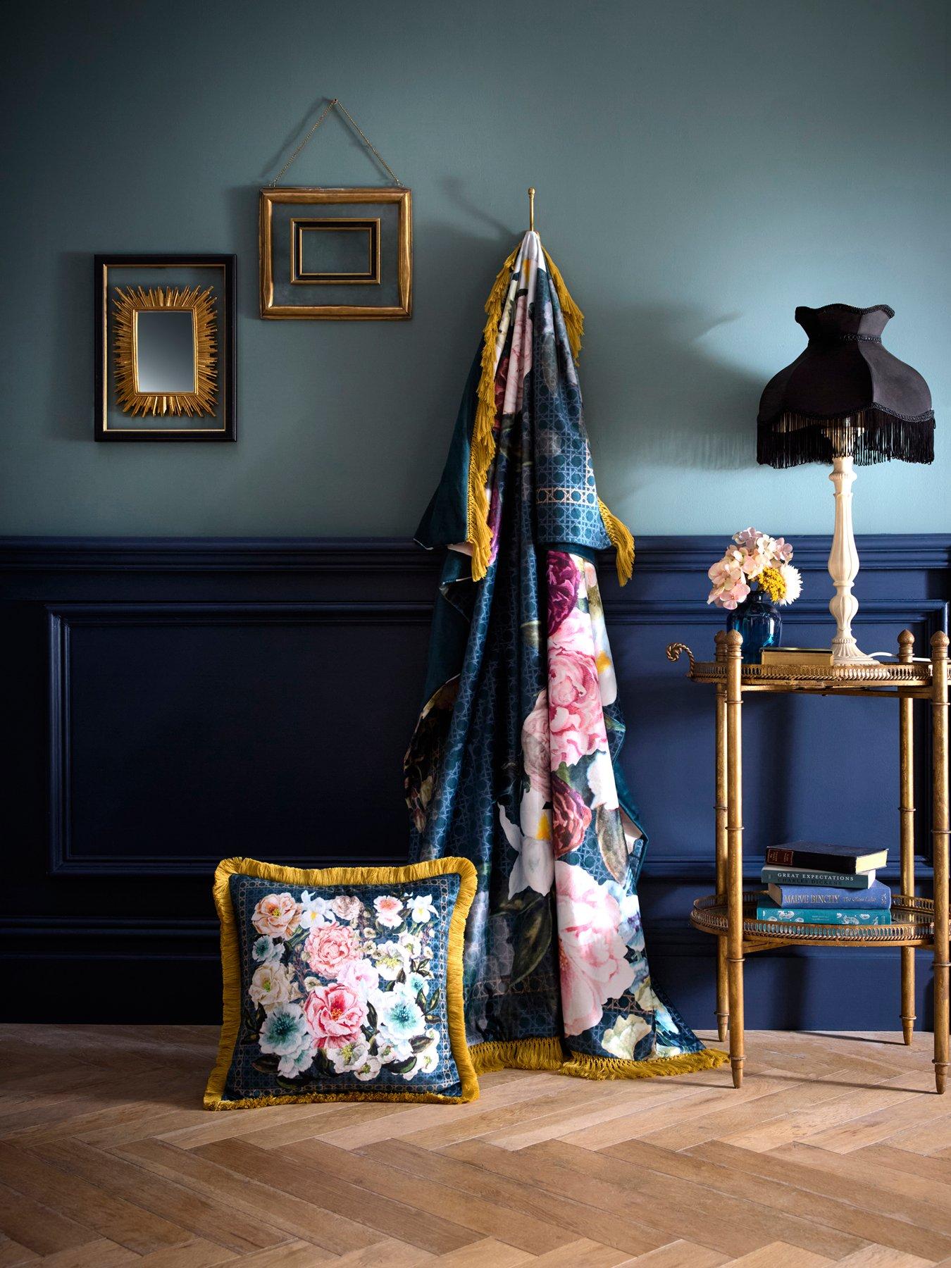 Image 5 of 6 of Laurence Llewelyn-Bowen Bouquet List Throw In Blue