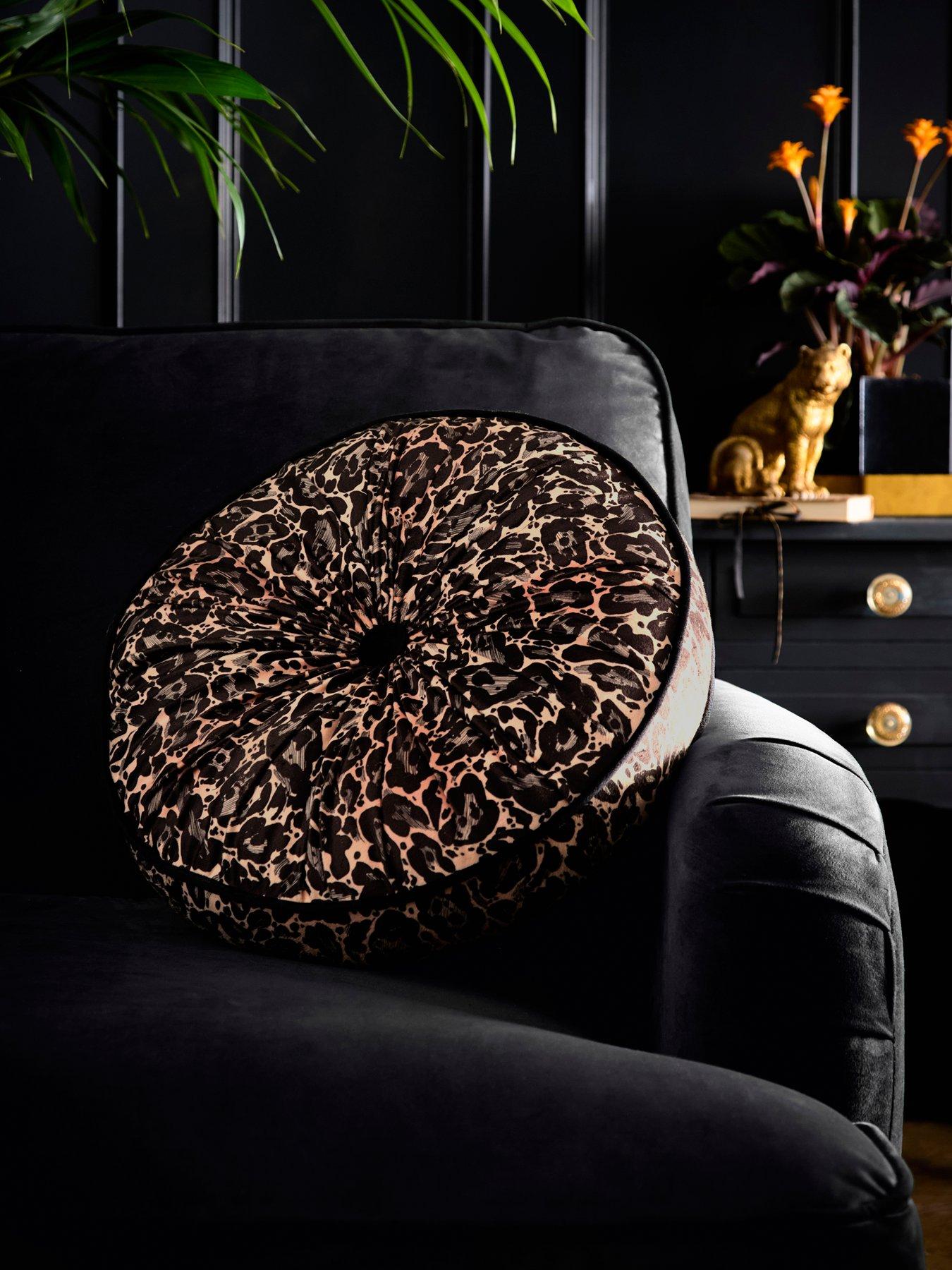 Laurence Llewelyn-Bowen Roxy Round Pleat Round Cushion In Leopard