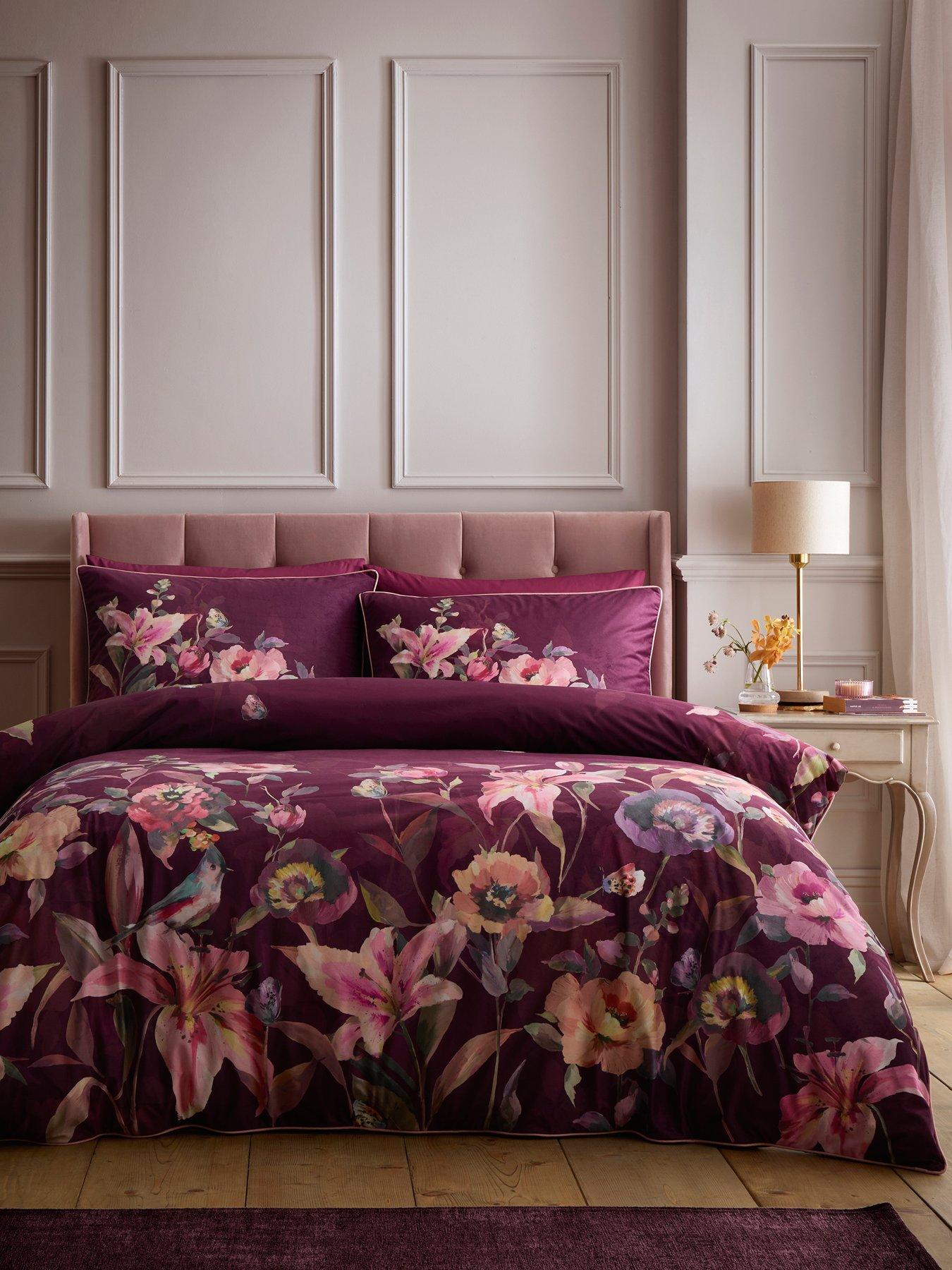 Image 1 of 4 of Soiree Tatiana Duvet Cover Set In Berry