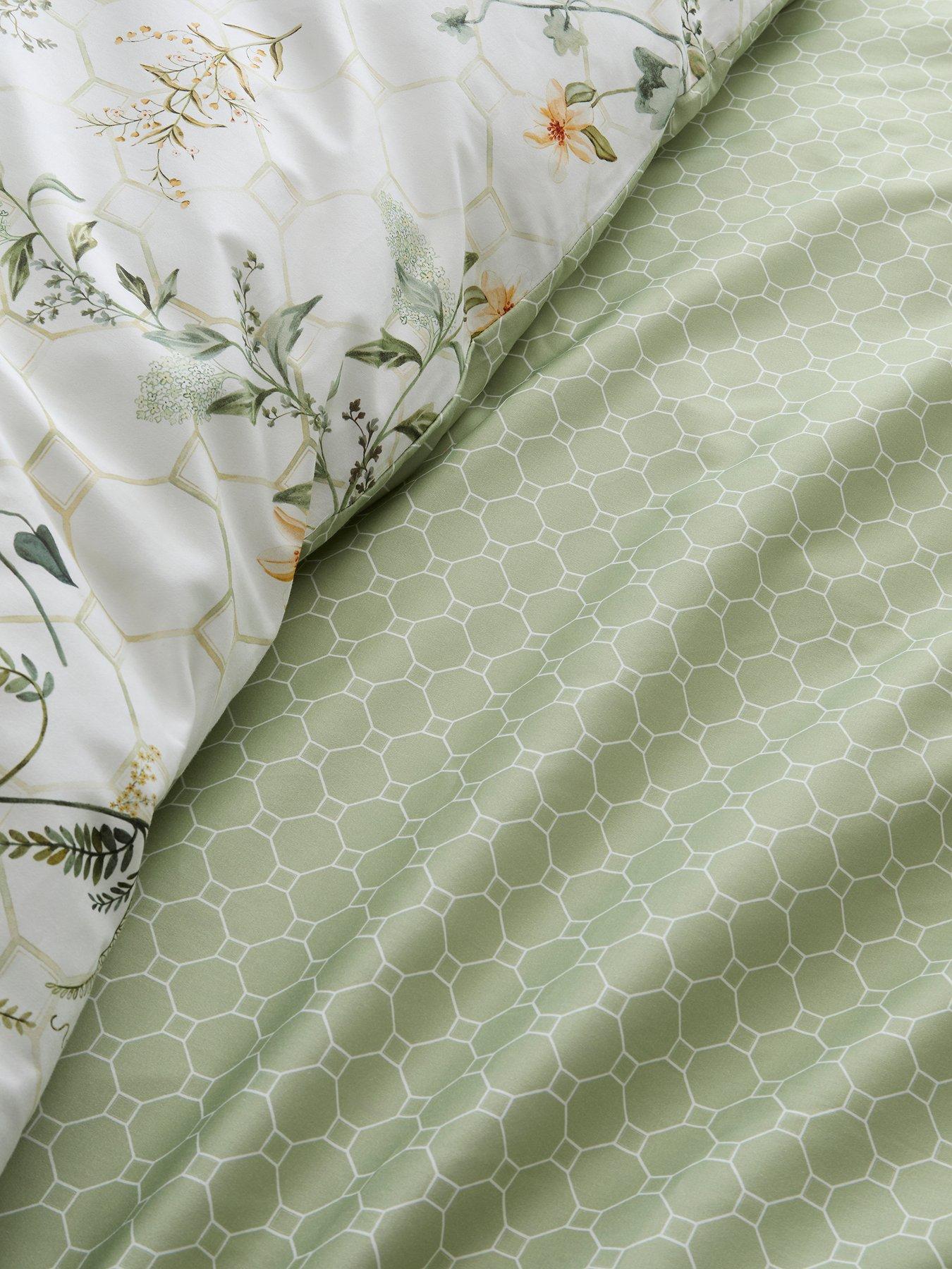 Image 4 of 5 of Appletree Floral Trellis Duvet Cover Set In Green