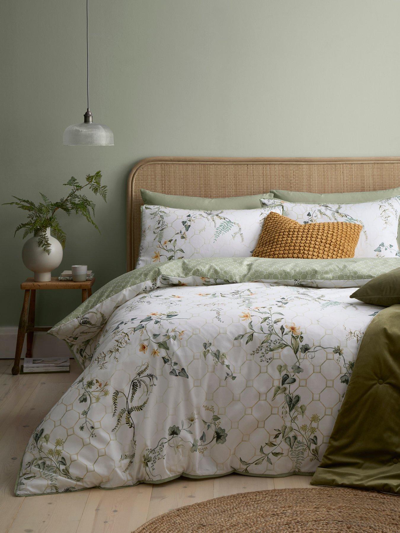 Image 5 of 5 of Appletree Floral Trellis Duvet Cover Set In Green