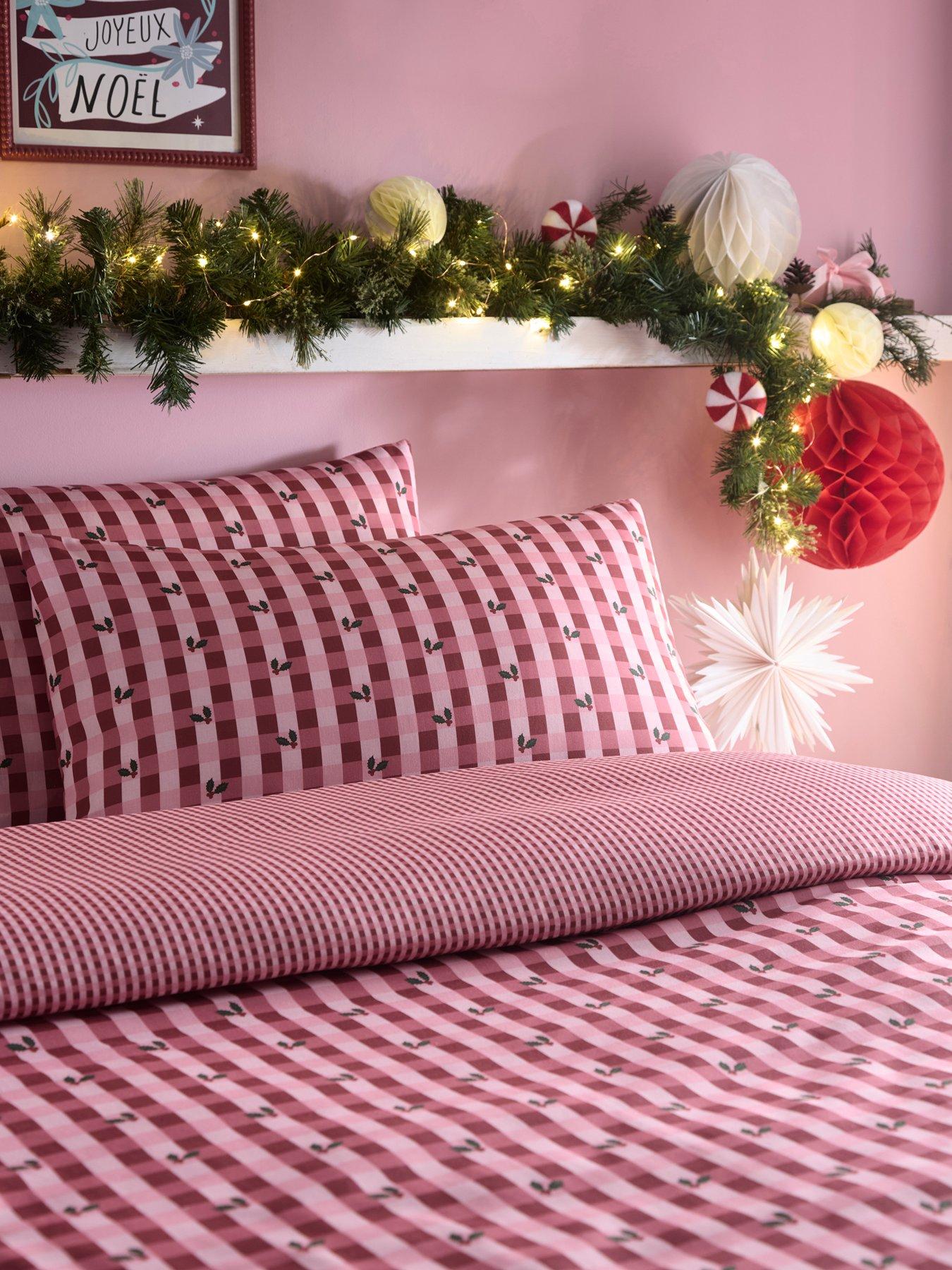 Image 3 of 4 of Fusion Holly Gingham Duvet Cover Set In Red