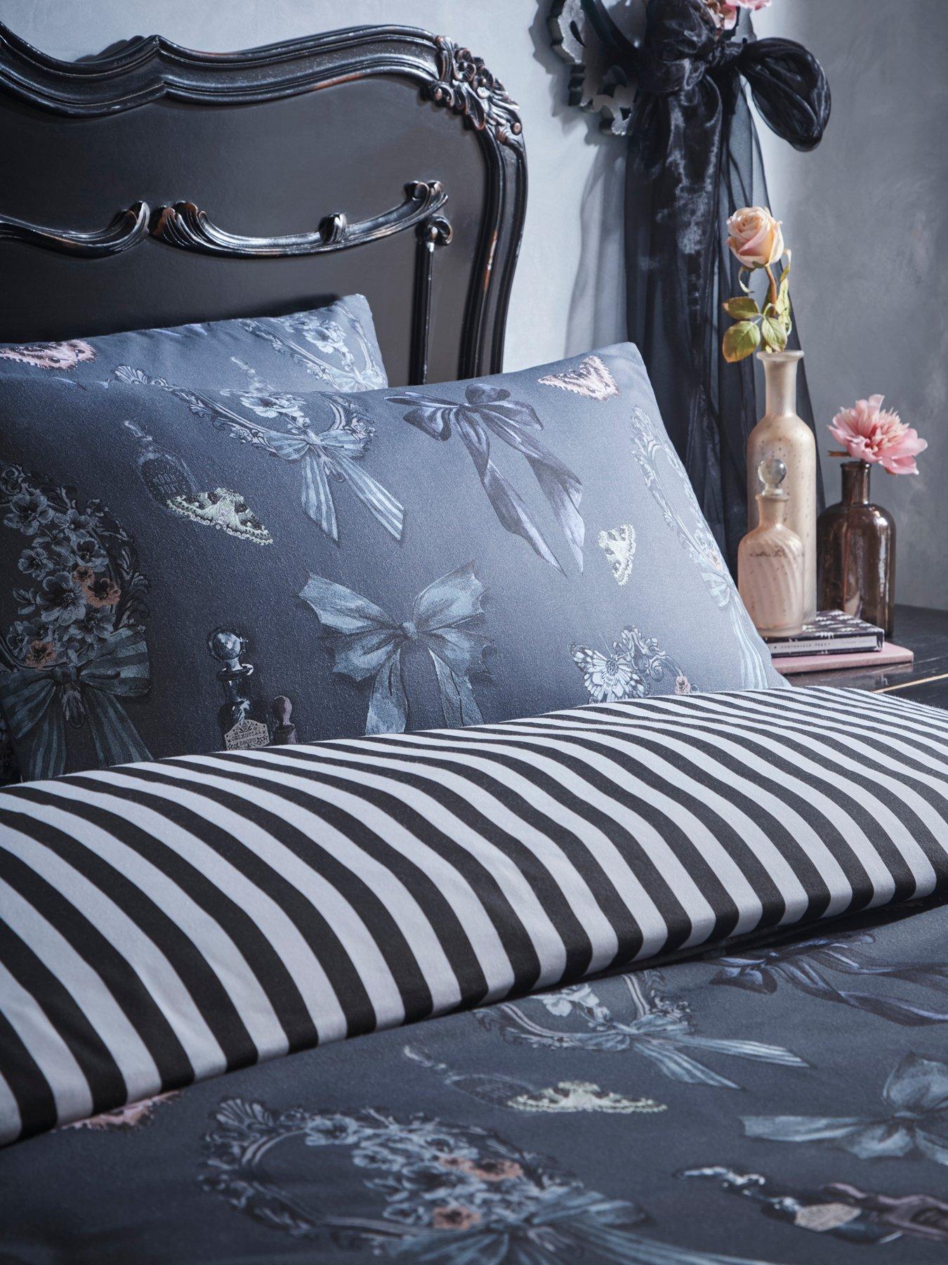 Image 3 of 4 of Fusion Bows Noir Duvet Cover Set In Grey