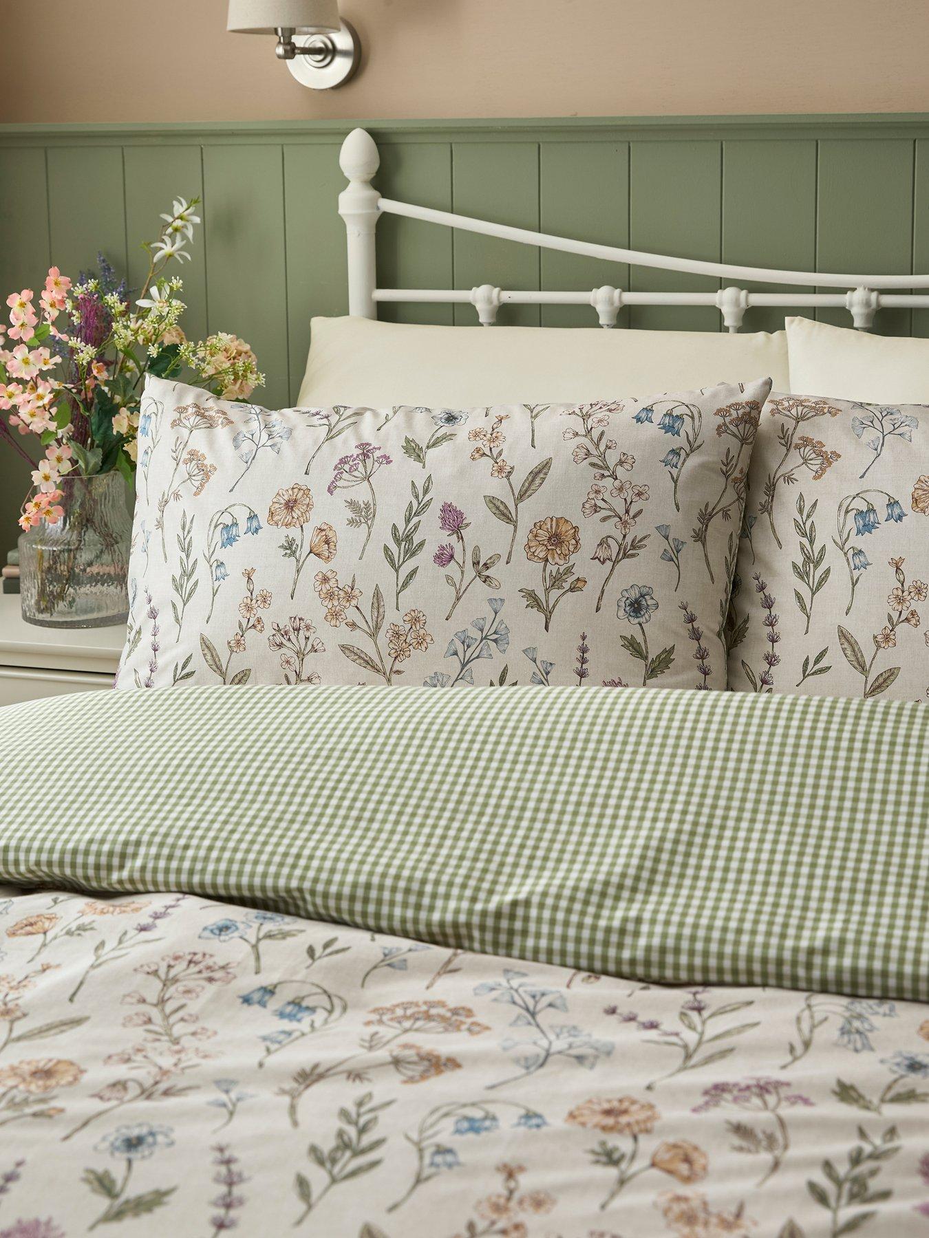 Image 3 of 4 of Dreams & Drapes Meadow Floral Duvet Cover Set In Multi