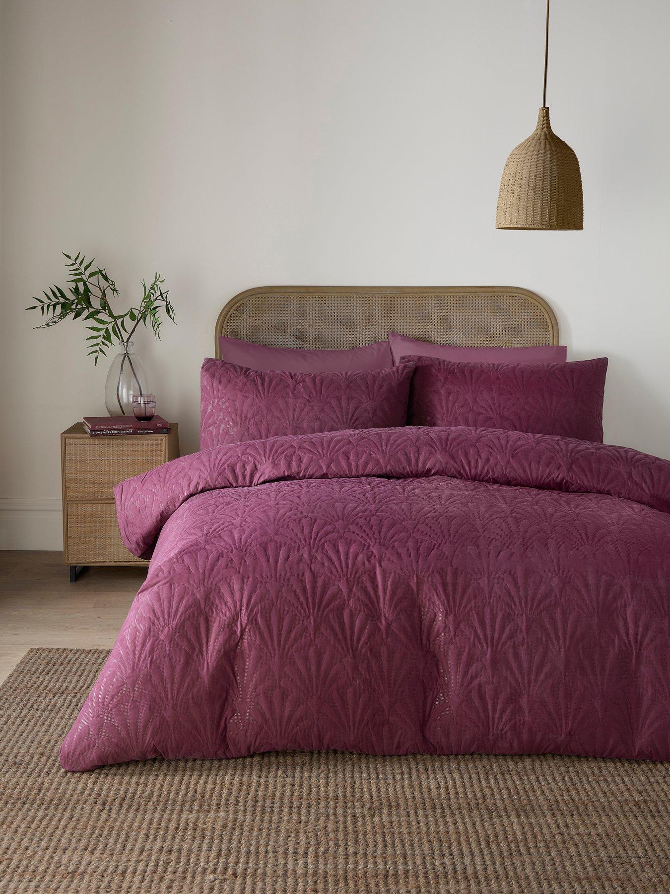 Image 1 of 4 of Serene Cavali Duvet Cover Set In Berry