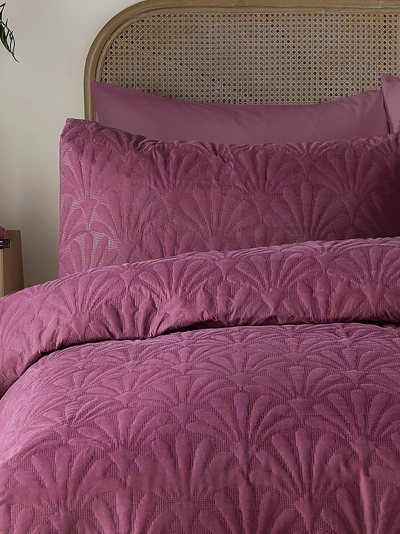 Image 3 of 4 of Serene Cavali Duvet Cover Set In Berry