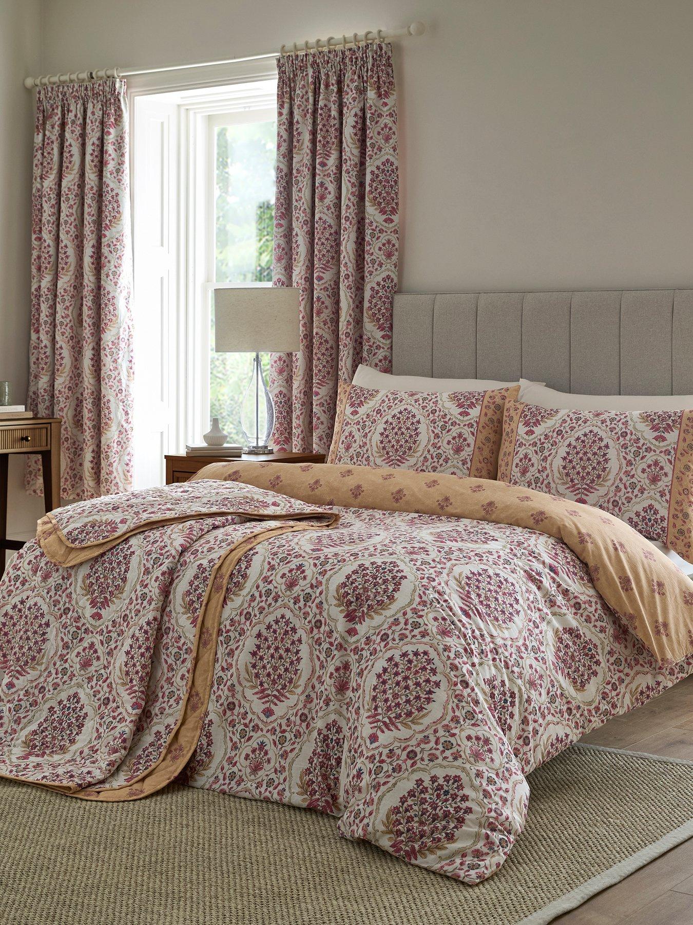 Image 3 of 3 of Dreams & Drapes Ashmead Bedspread In Berry