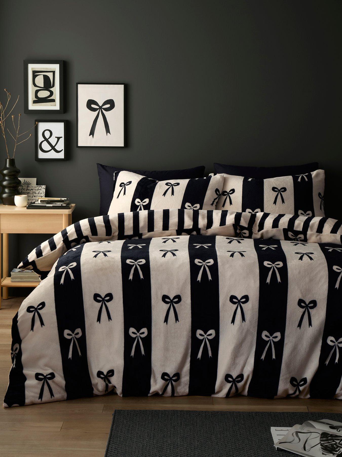 Fusion Bows Duvet Cover Set In Monochrome