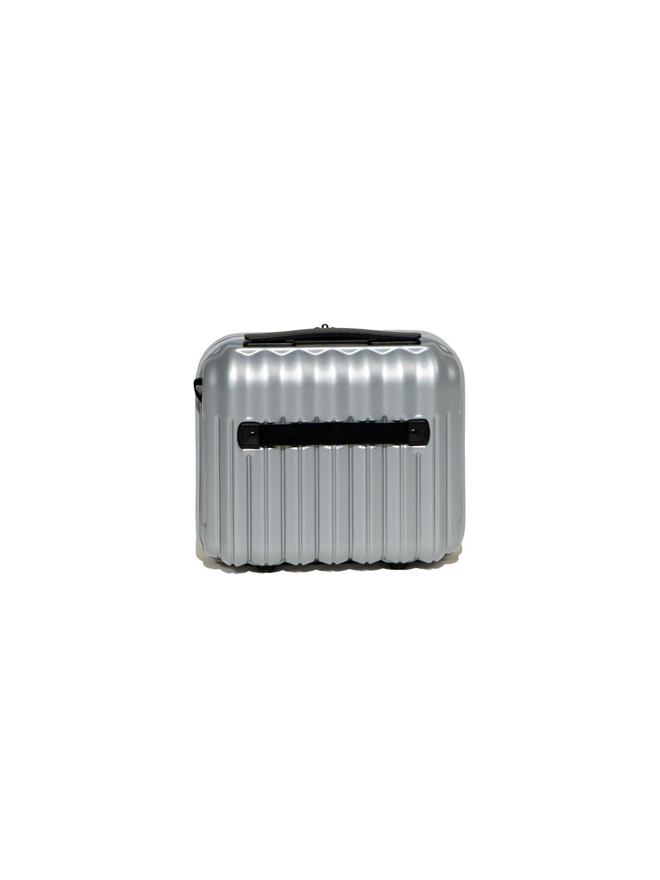 Image 4 of 7 of Rock Luggage Luna Silver Vanity Case