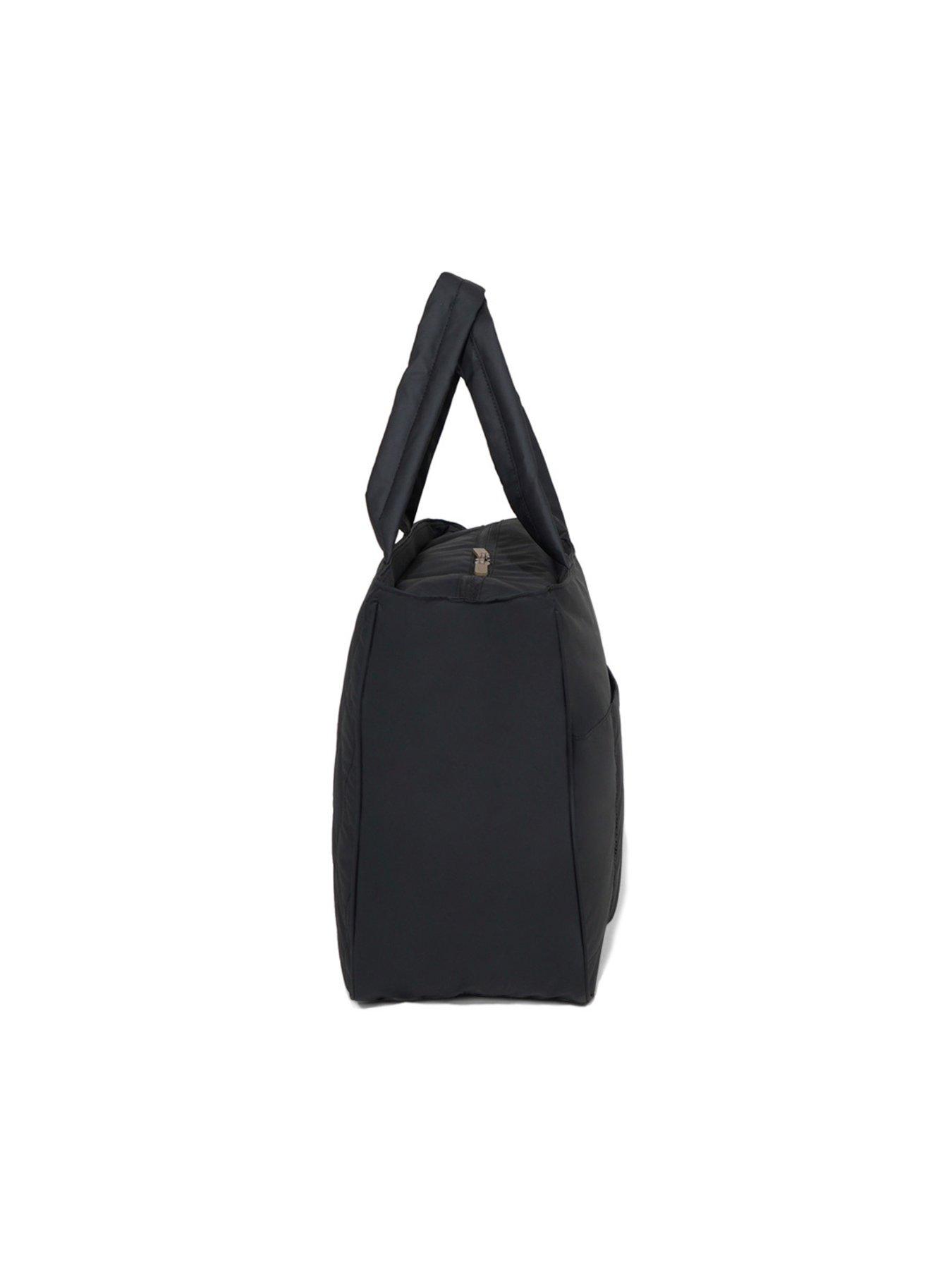 Image 5 of 5 of Rock Luggage Ember Black Weekender Bag