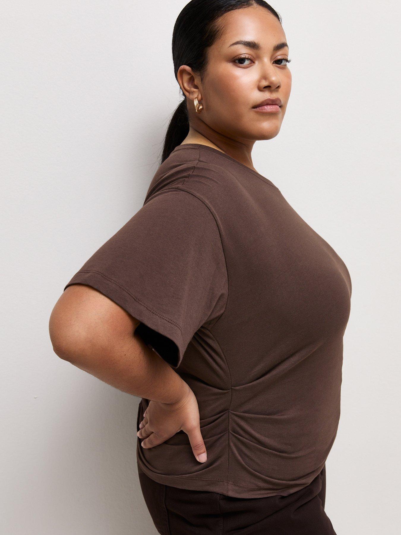Image 4 of 6 of New Look Curves Ruched Side Corset Waist T-Shirt - Brown