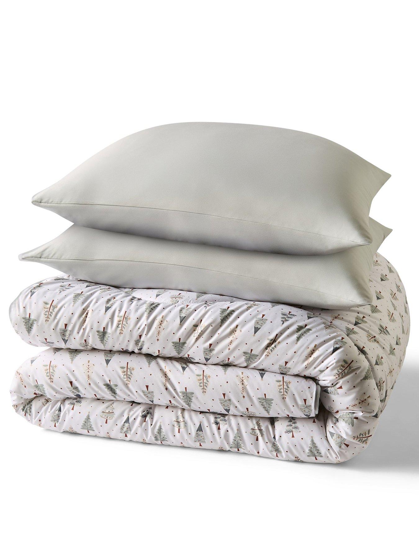 Image 4 of 6 of Night Lark Scandi Christmas Tree 10.5 Tog Coverless Duvet &amp; Pillowcase Set
