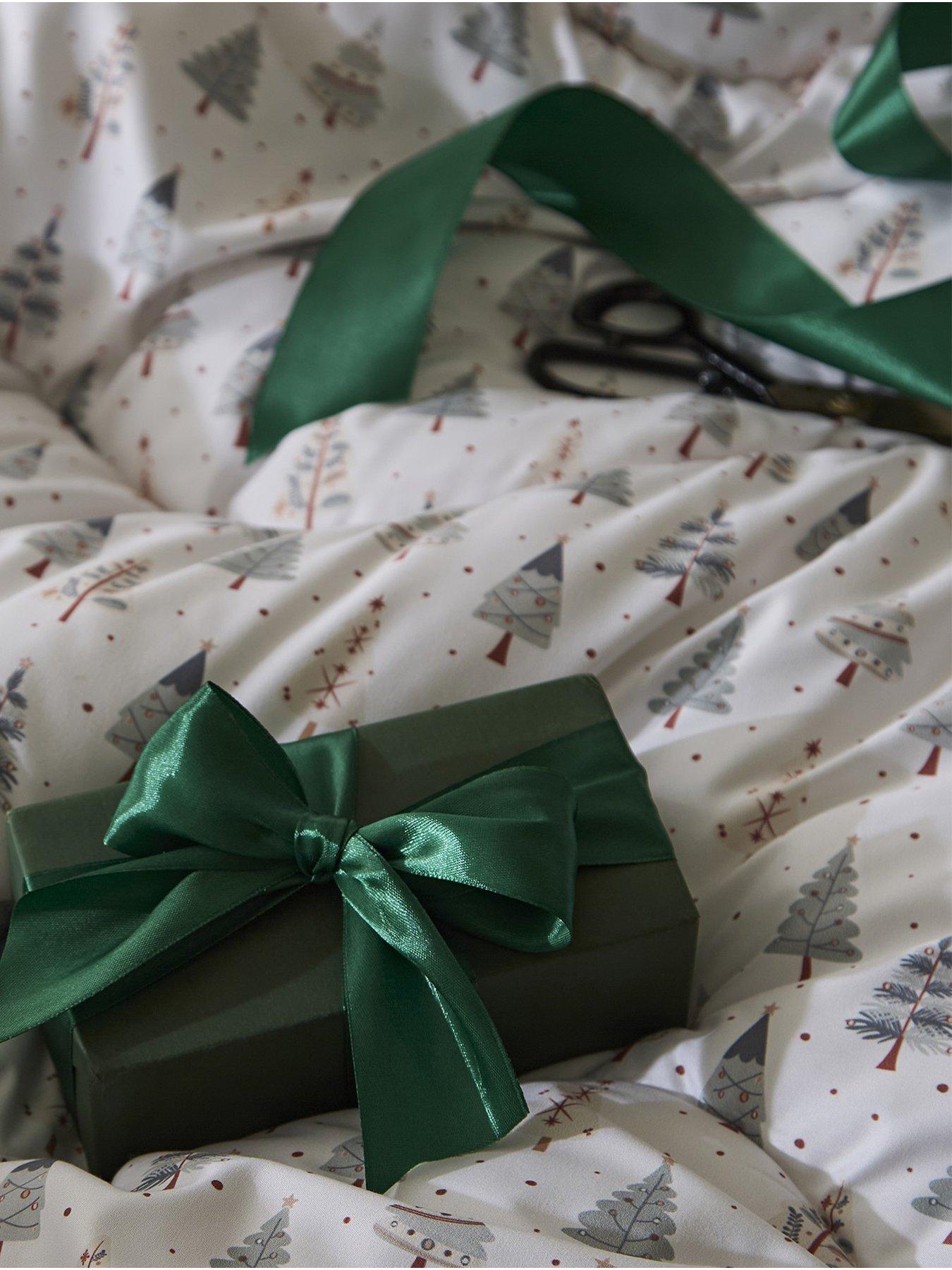 Image 5 of 6 of Night Lark Scandi Christmas Tree 10.5 Tog Coverless Duvet &amp; Pillowcase Set