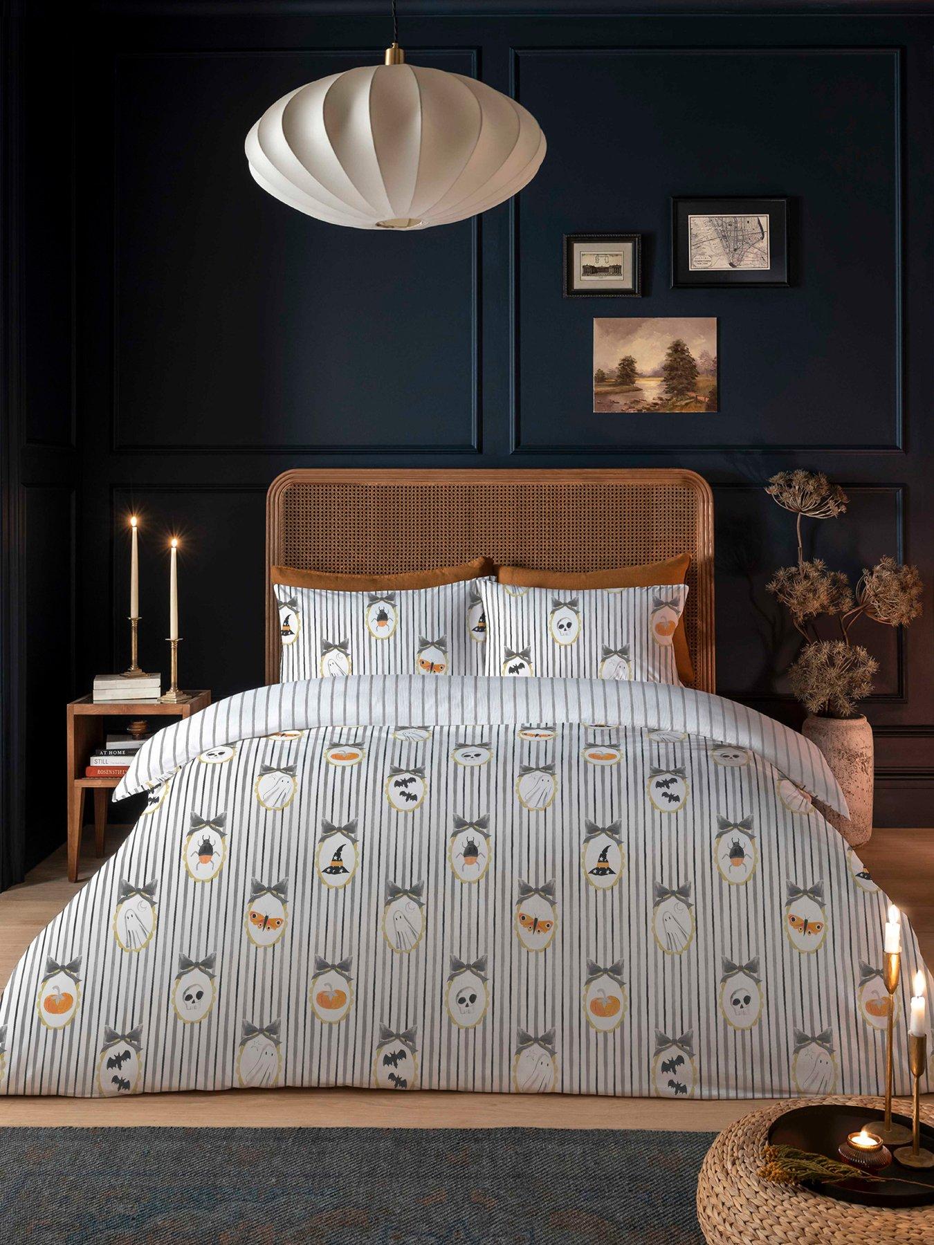 Image 1 of 2 of Copenhagen Home Halloween Frames Duvet Set