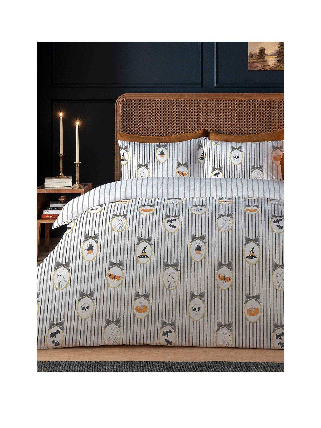 Image 2 of 2 of Copenhagen Home Halloween Frames Duvet Set