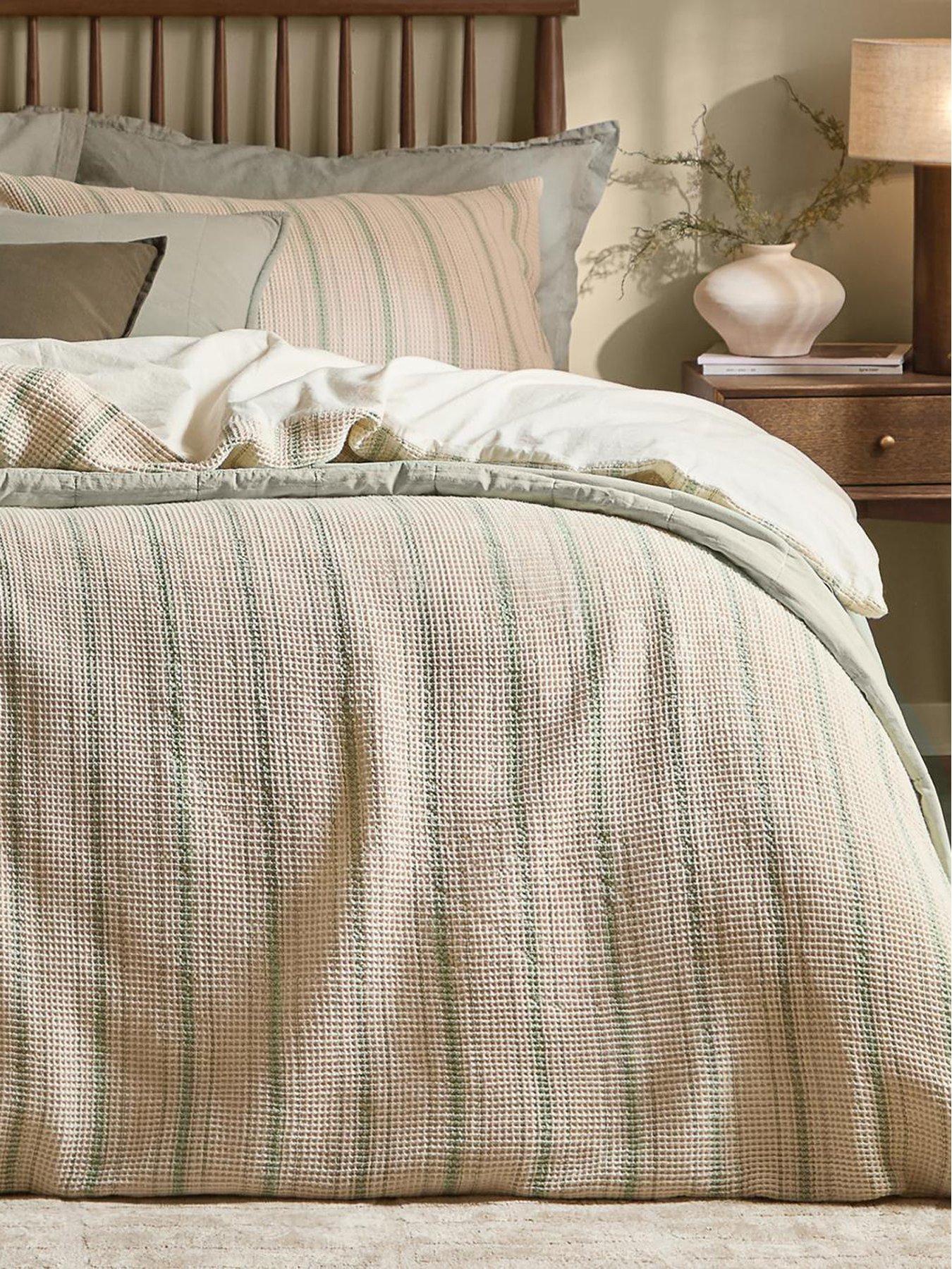 Image 3 of 3 of Yard Selby Waffle Duvet Set Bay Green / Natural
