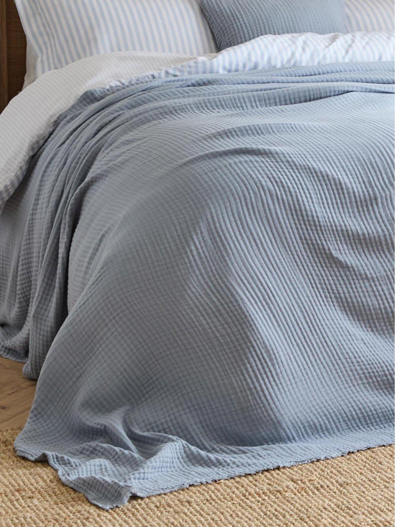 Yard Lark 240X260cm Throw