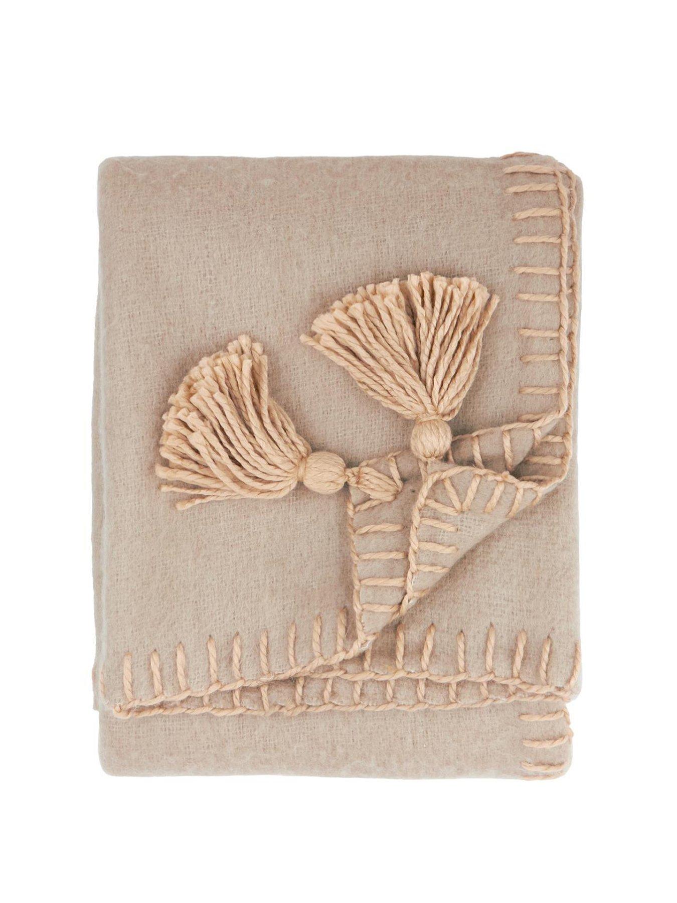 Furn Lowen Wool 130x170 Throw Natural