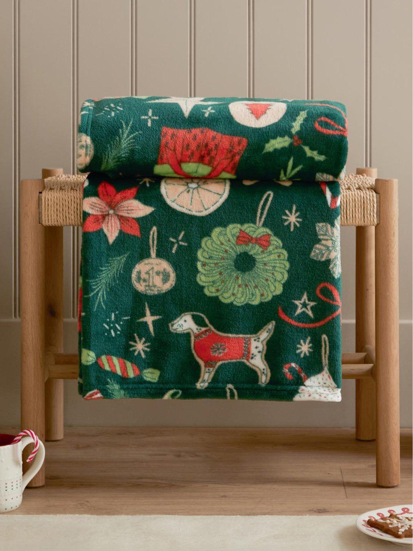 Duvet Day Festive Treats 130x150 Throw Emerald