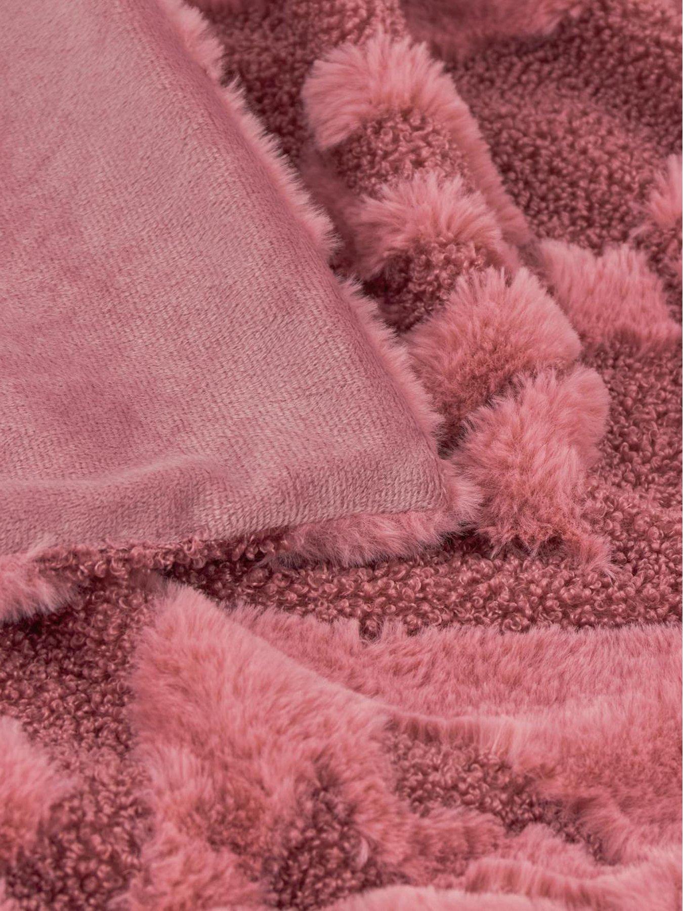 Image 2 of 2 of Furn Fur Boucle Big Bows 140x180 Throw Pink