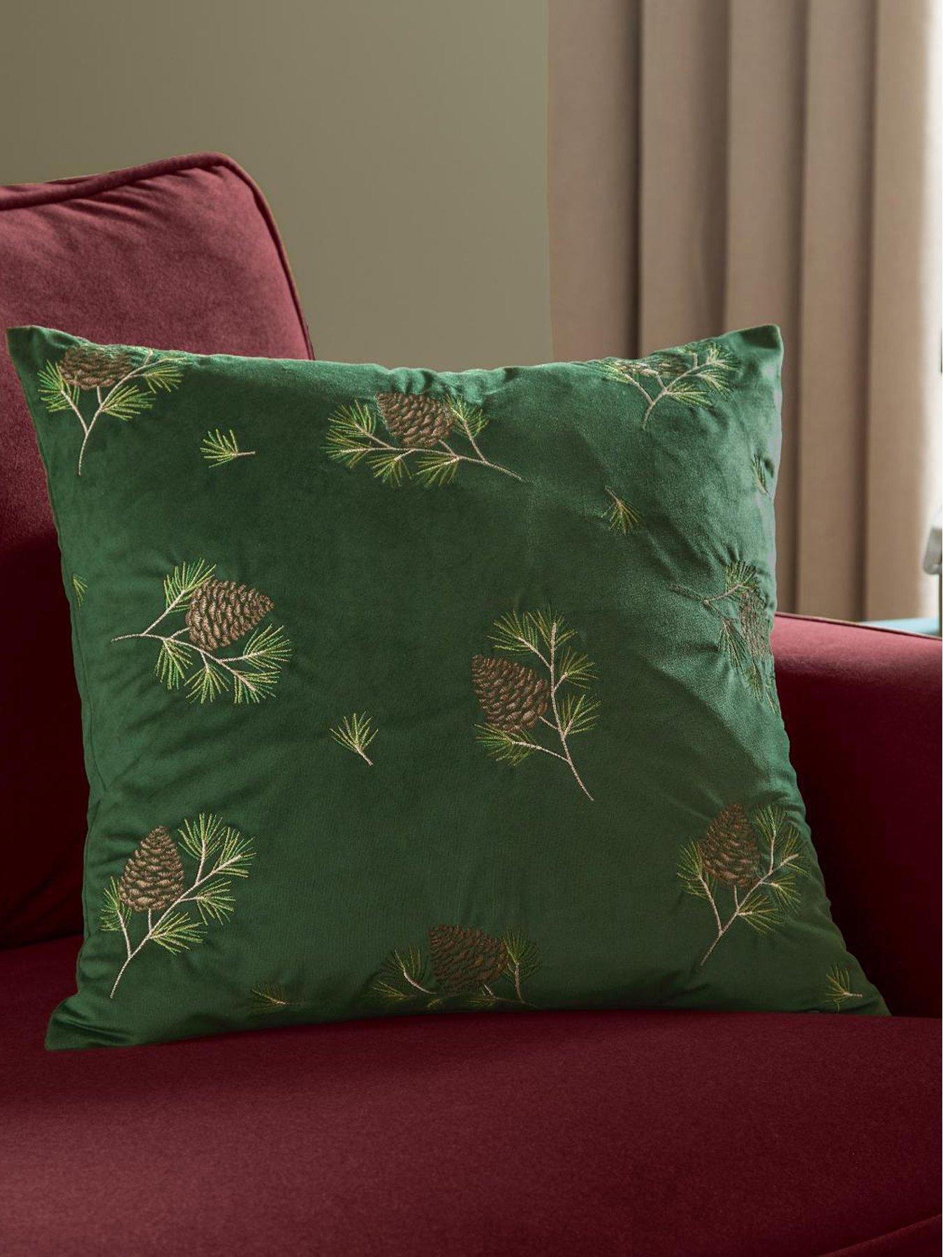 Furn Winter Pines 43x43 Polyester Cushion Spruce Green