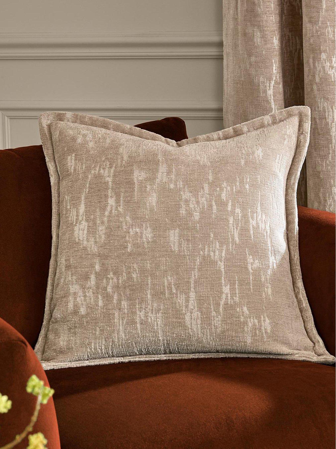 Paoletti Aurelio Chenille 45x45 Polyester Cushion Chocolate
