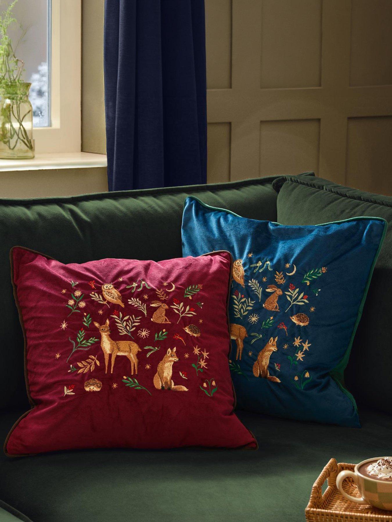 Image 6 of 6 of Furn Berry Woods 45x45 Polyester Cushion Navy