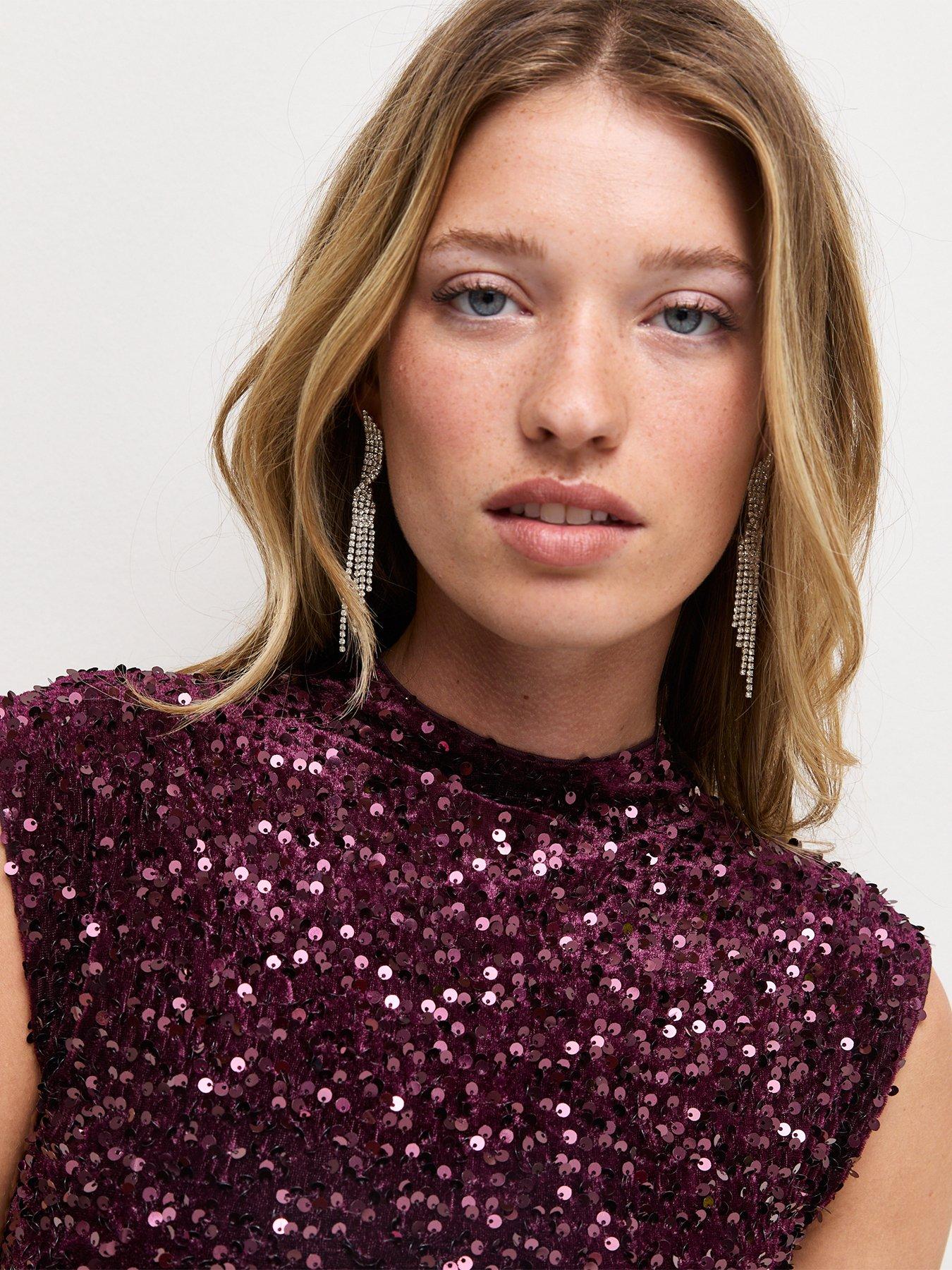 Image 4 of 5 of New Look Womens Sequin Embellished Mini Shift Dress - Dark Red