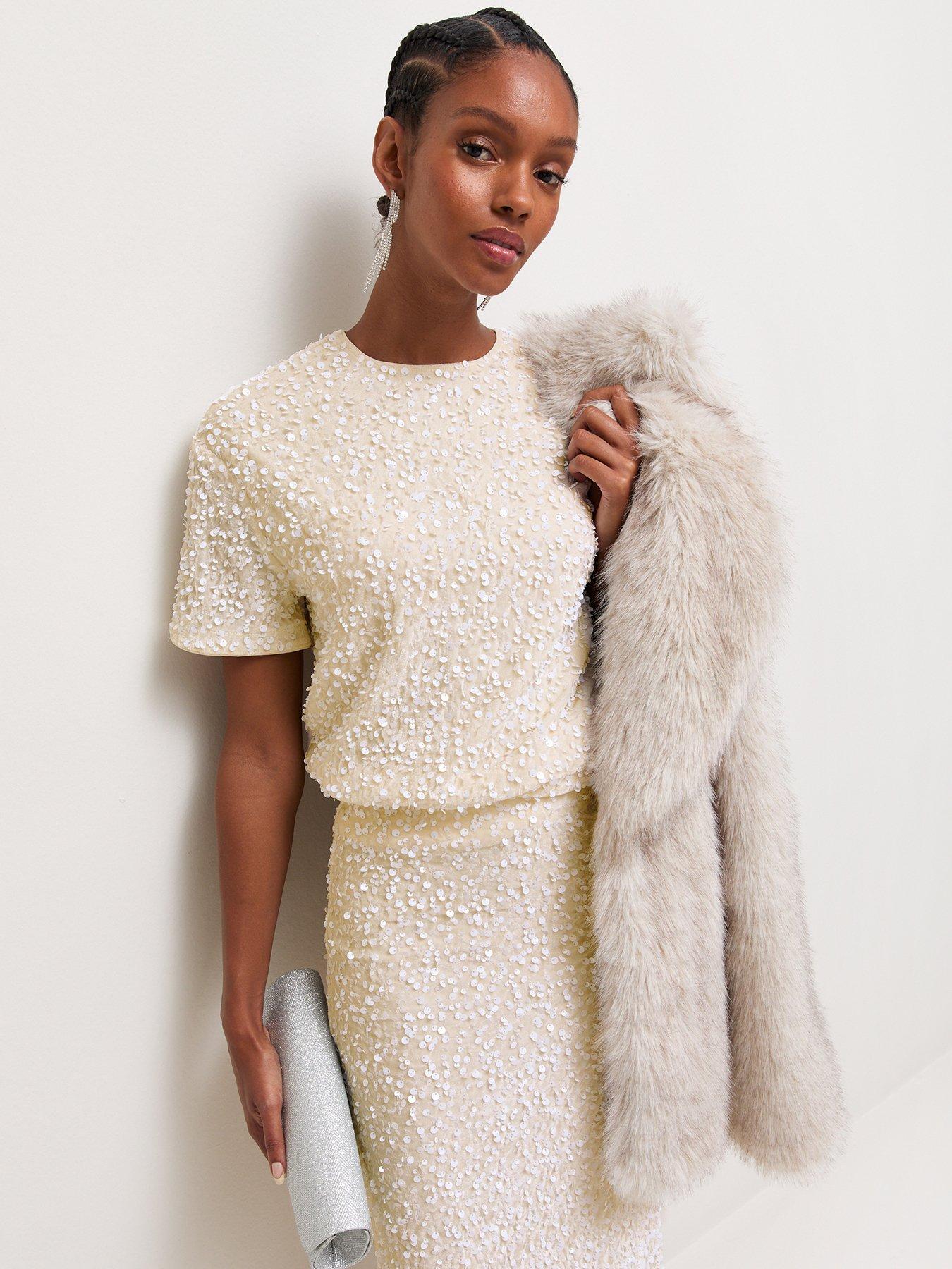 Image 4 of 6 of New Look Womens Velvet Sequin Keyhole T-Shirt - Cream