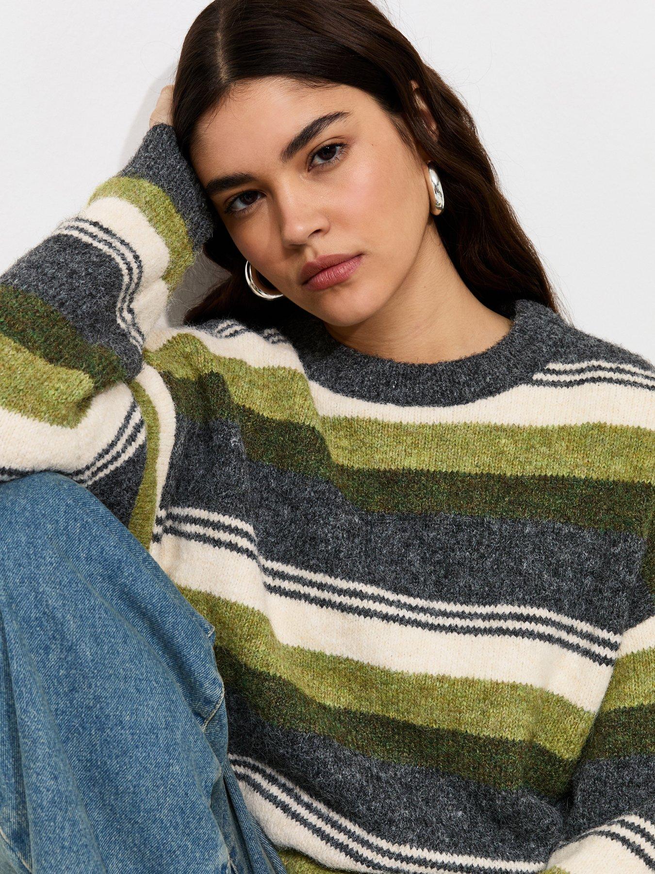 Image 4 of 5 of New Look Striped Crew Neck Knitted Jumper - Green